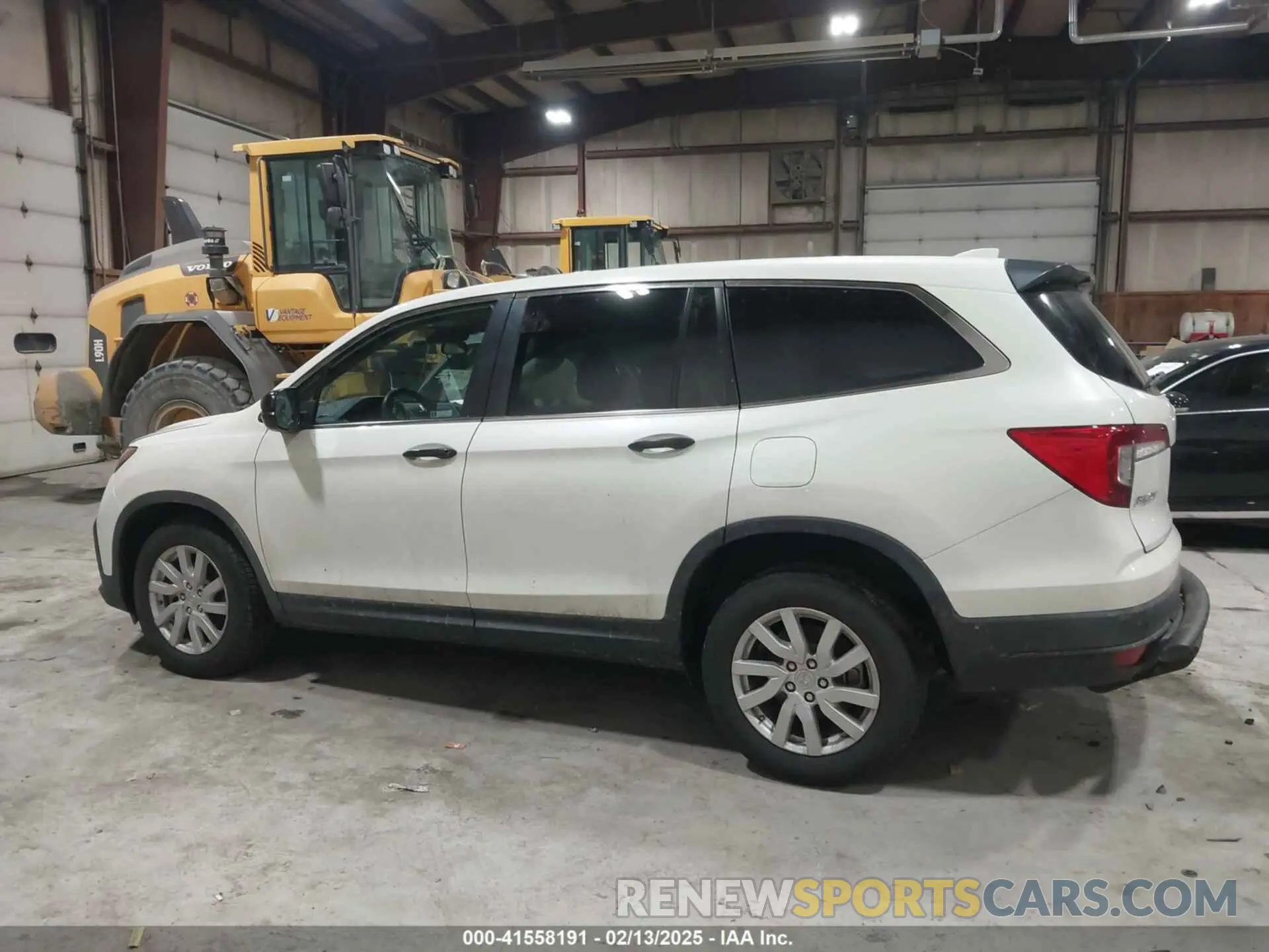 14 Photograph of a damaged car 5FNYF6H14KB080490 HONDA PILOT 2019