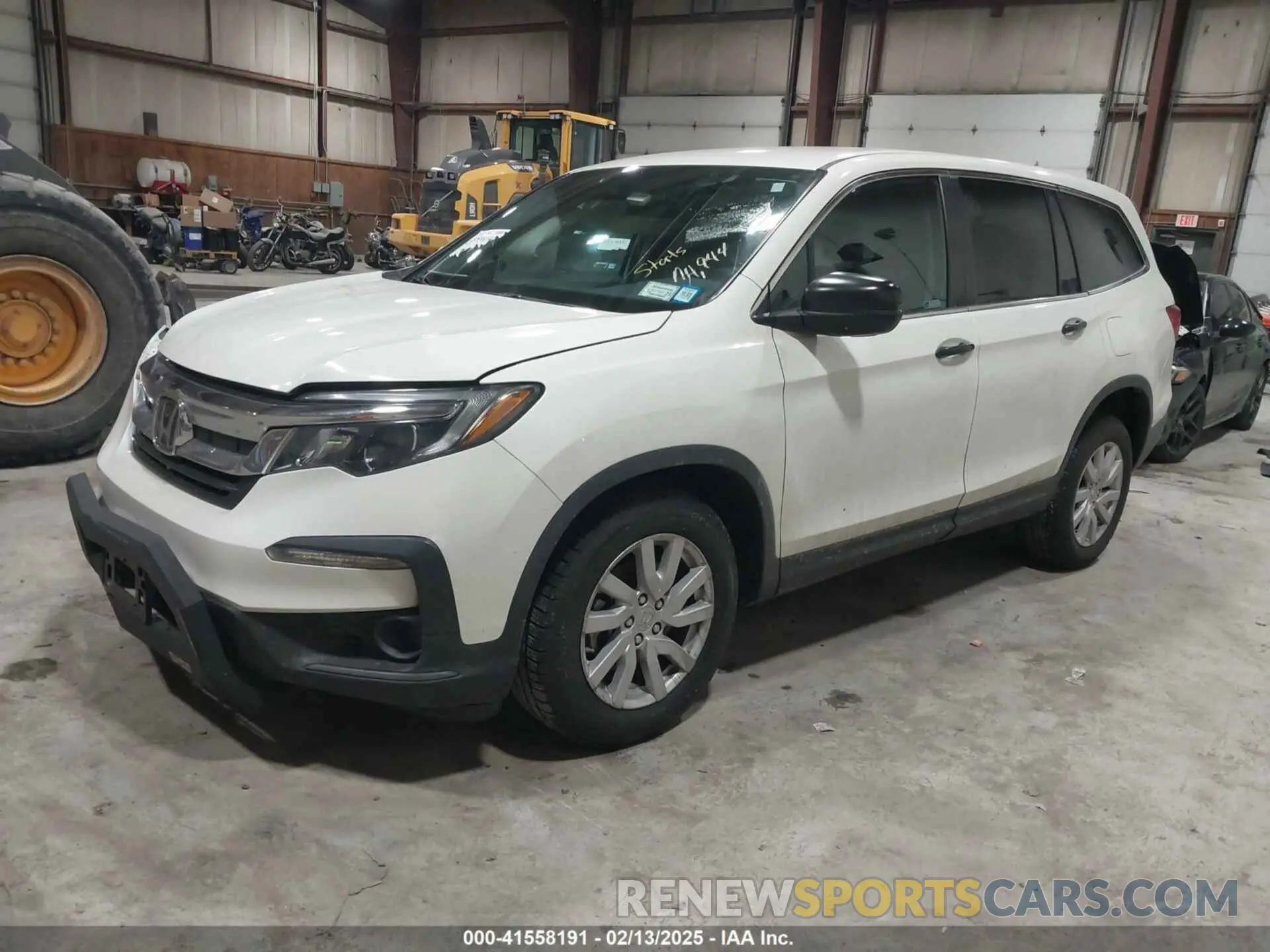 2 Photograph of a damaged car 5FNYF6H14KB080490 HONDA PILOT 2019