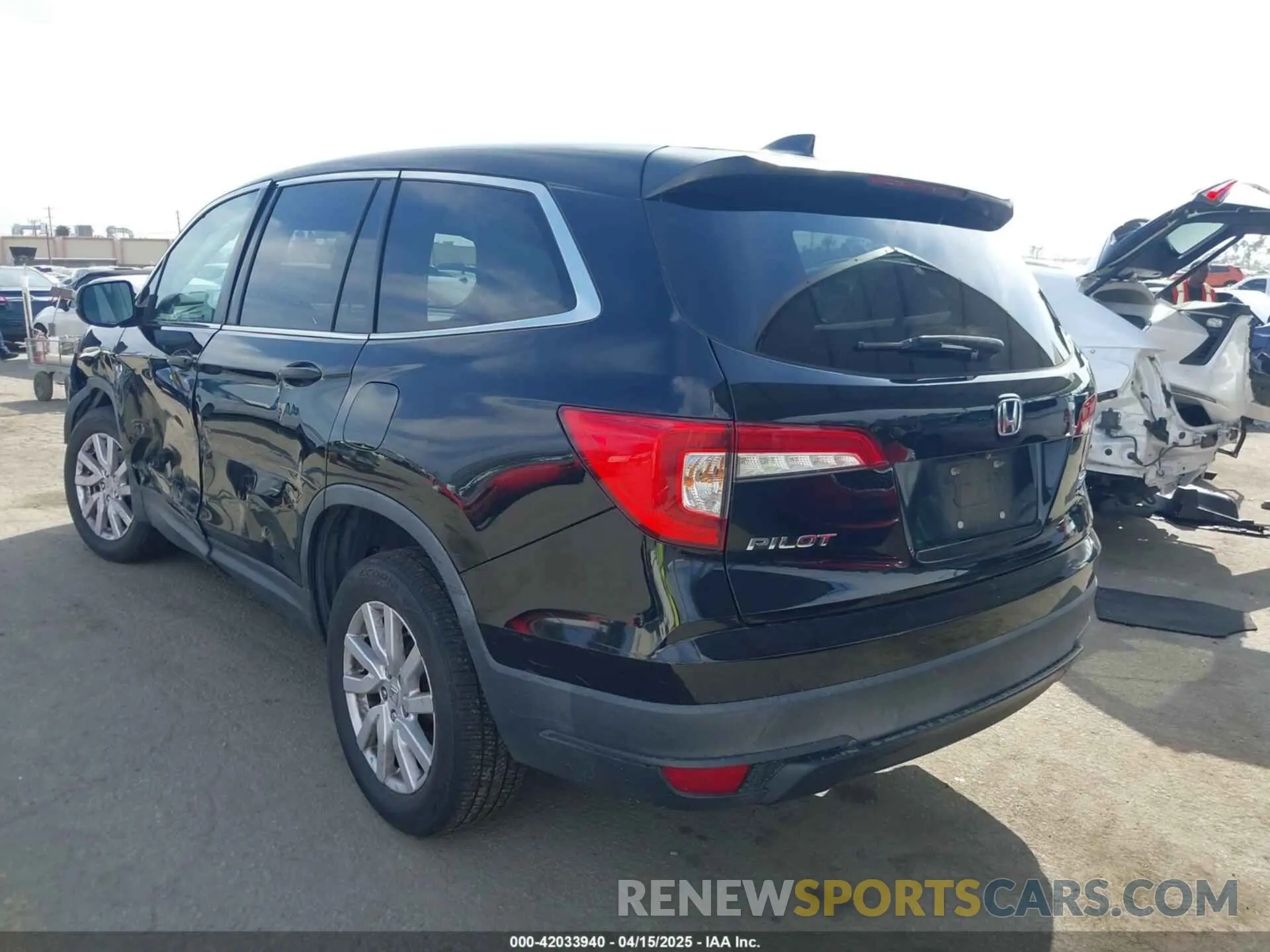 3 Photograph of a damaged car 5FNYF6H15KB054786 HONDA PILOT 2019