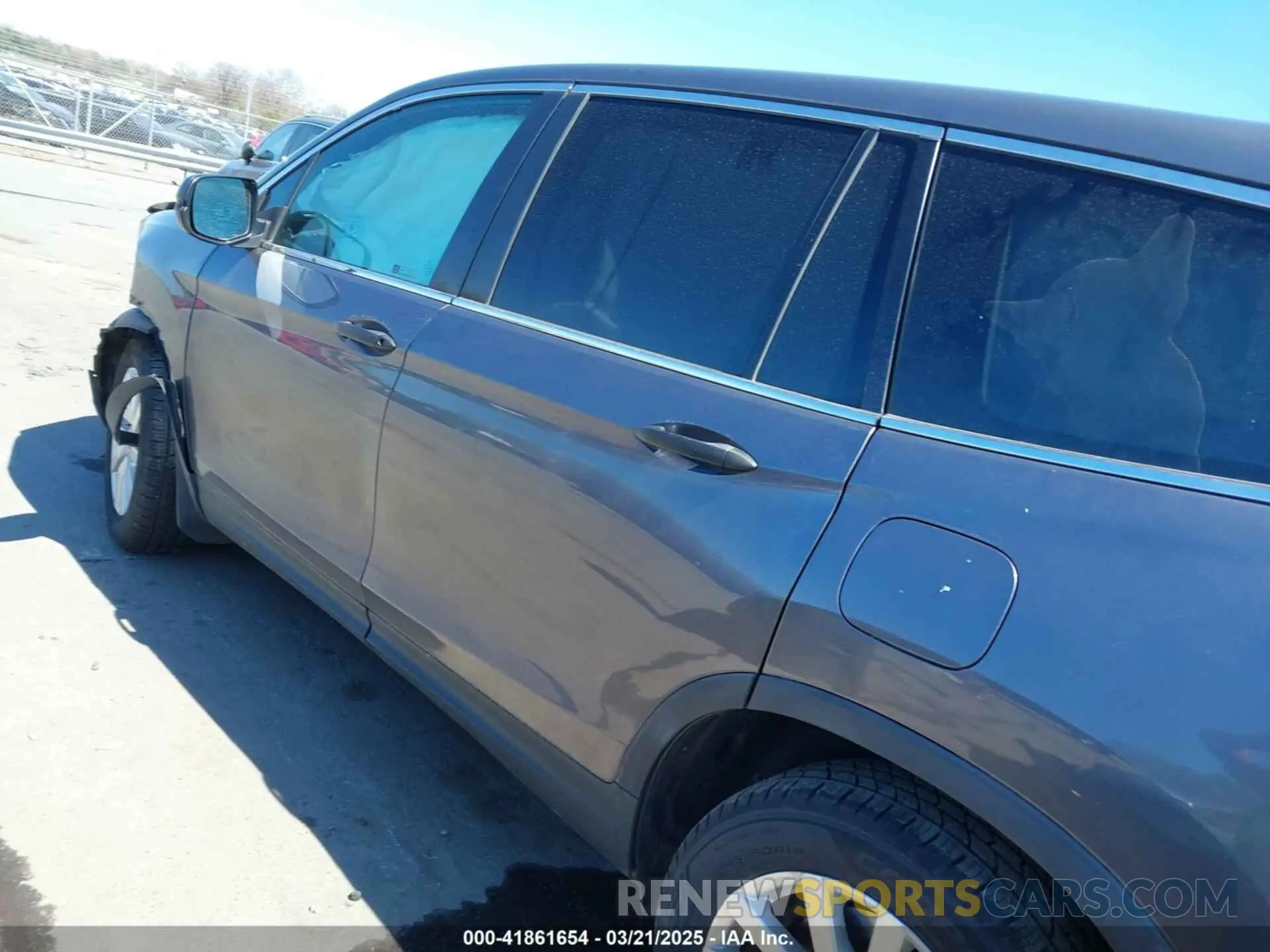 14 Photograph of a damaged car 5FNYF6H15KB070888 HONDA PILOT 2019