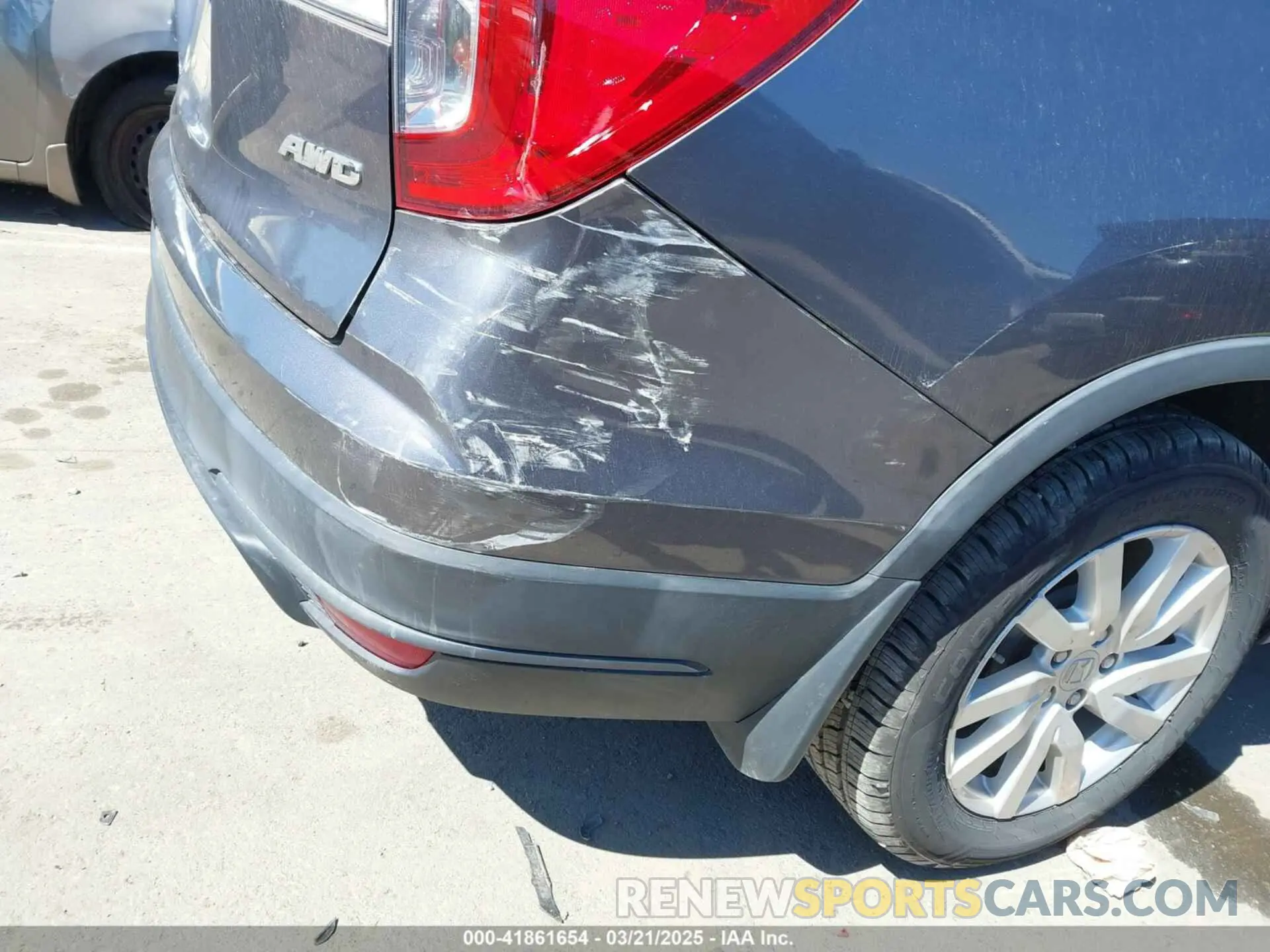 18 Photograph of a damaged car 5FNYF6H15KB070888 HONDA PILOT 2019