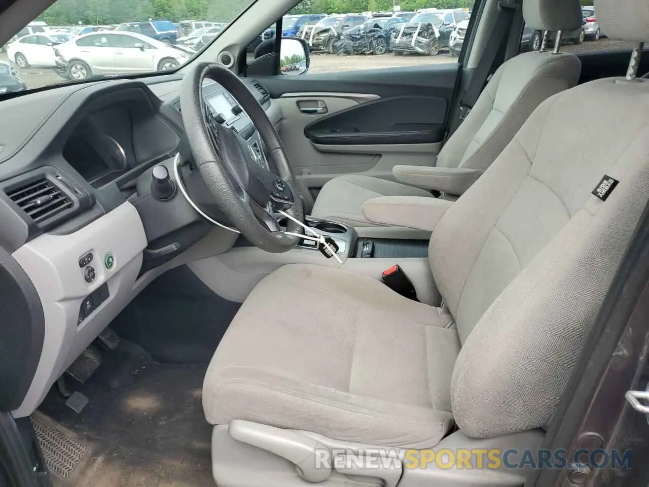 7 Photograph of a damaged car 5FNYF6H17KB021899 HONDA PILOT 2019