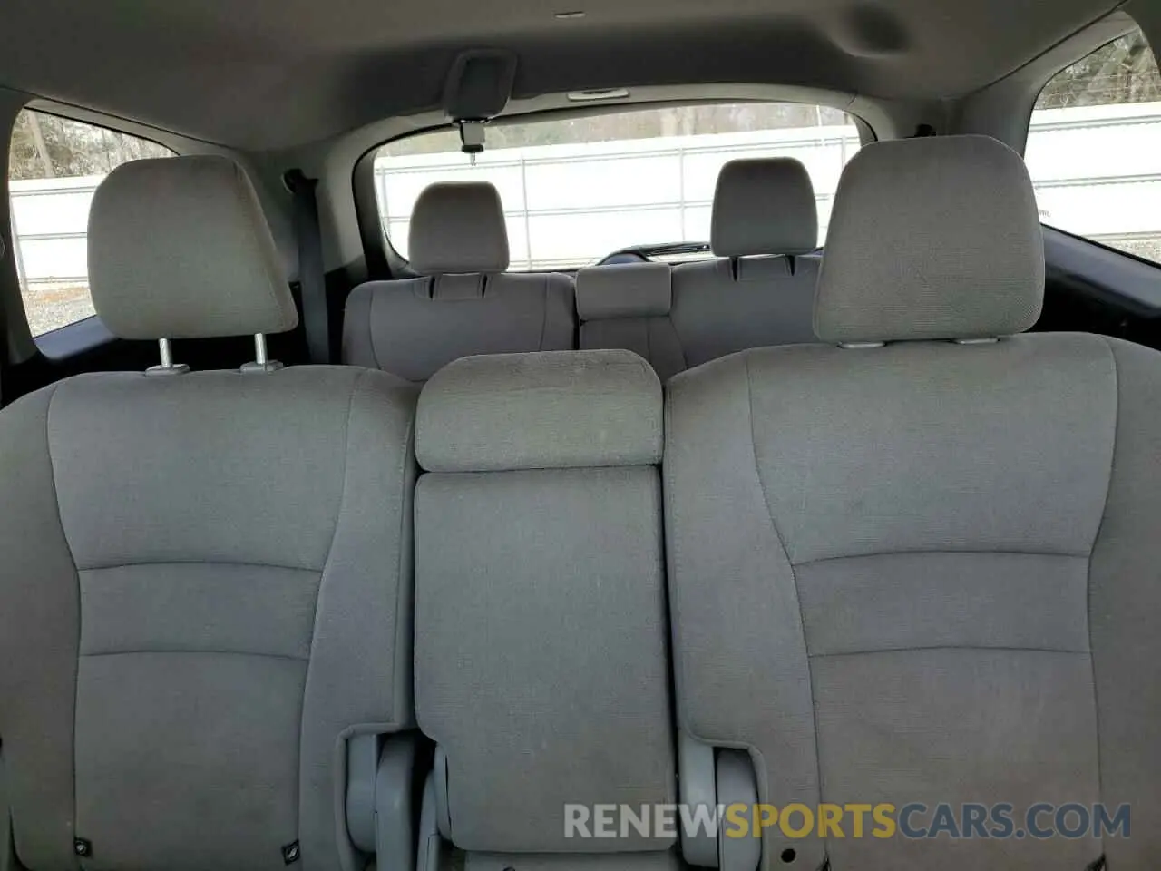 10 Photograph of a damaged car 5FNYF6H17KB070729 HONDA PILOT 2019
