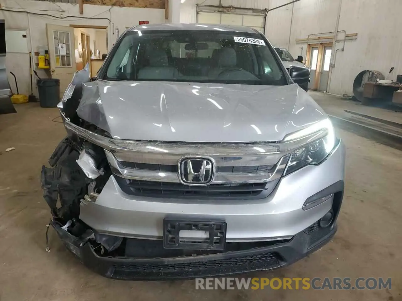 5 Photograph of a damaged car 5FNYF6H18KB026562 HONDA PILOT 2019
