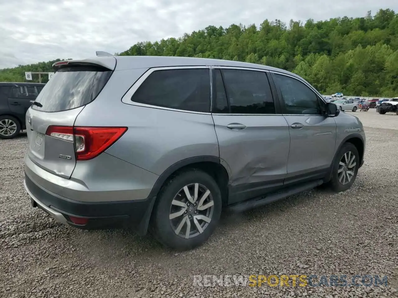 3 Photograph of a damaged car 5FNYF6H30KB027710 HONDA PILOT 2019