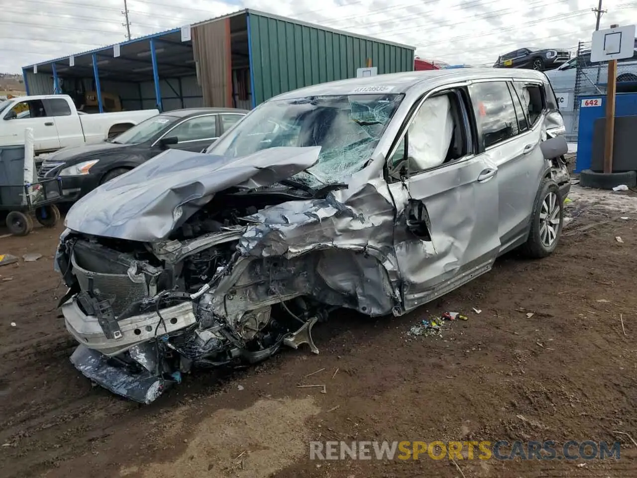 1 Photograph of a damaged car 5FNYF6H31KB093229 HONDA PILOT 2019