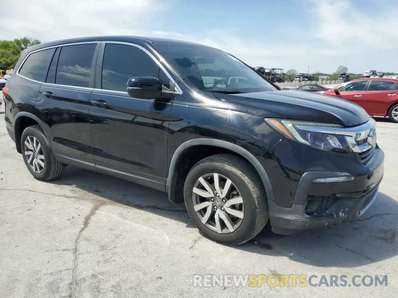 4 Photograph of a damaged car 5FNYF6H32KB048493 HONDA PILOT 2019