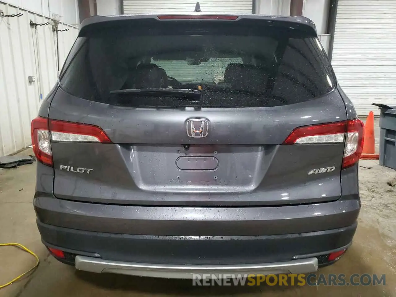 6 Photograph of a damaged car 5FNYF6H32KB063494 HONDA PILOT 2019