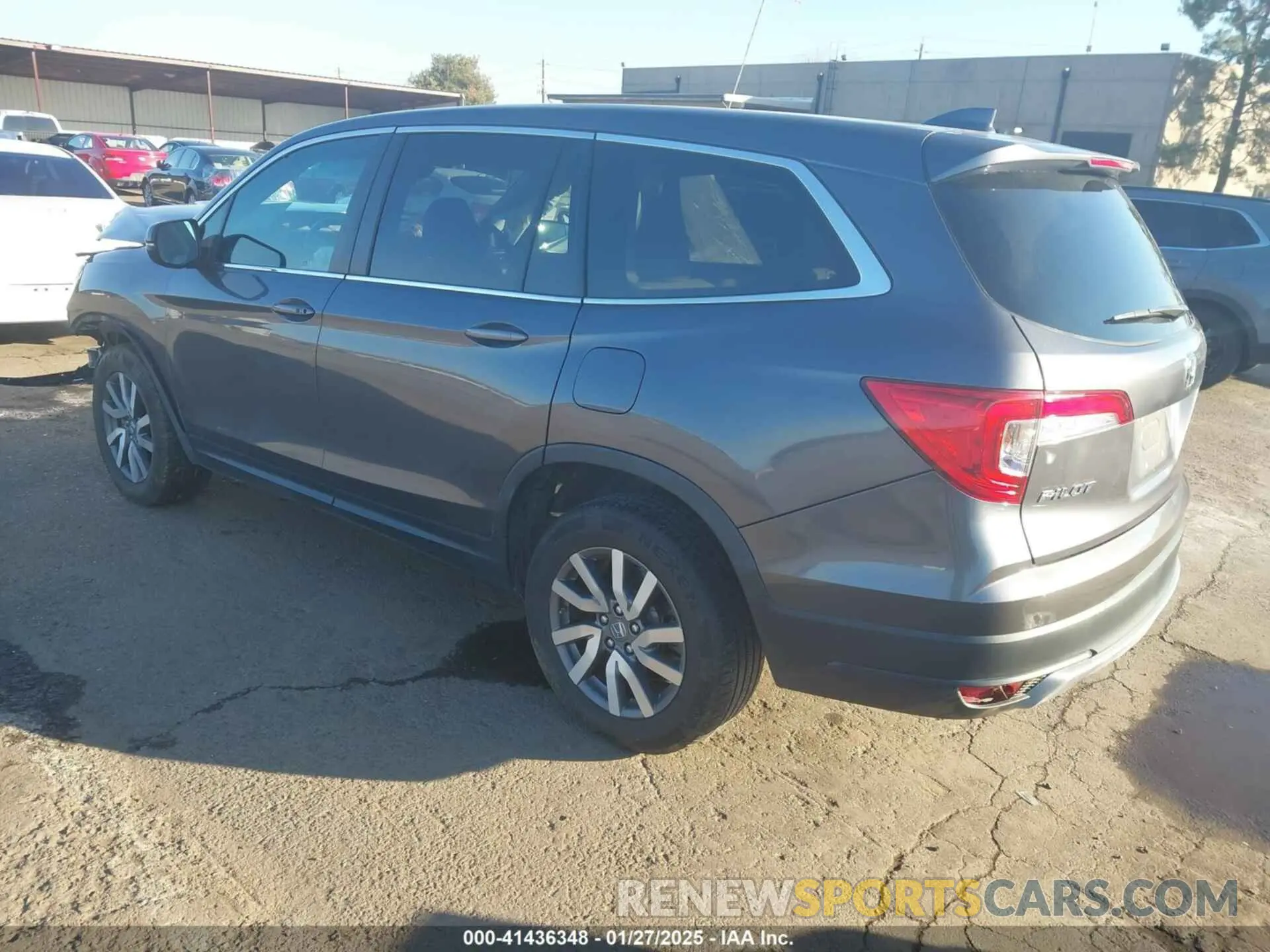 3 Photograph of a damaged car 5FNYF6H34KB031257 HONDA PILOT 2019