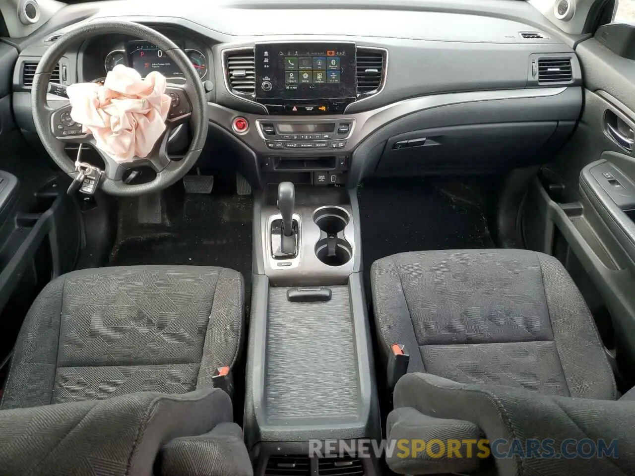 8 Photograph of a damaged car 5FNYF6H36KB056239 HONDA PILOT 2019