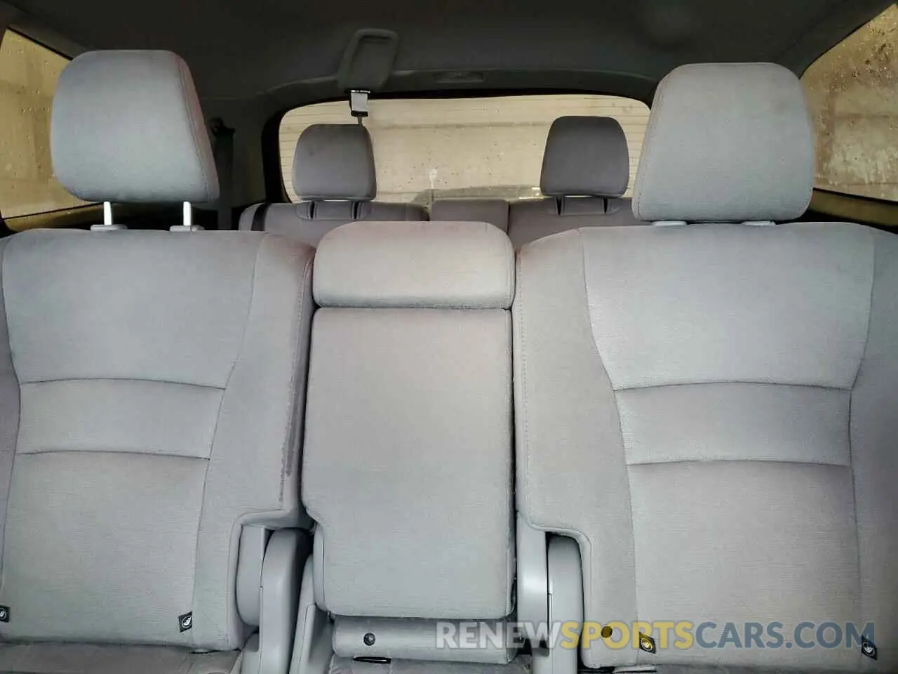10 Photograph of a damaged car 5FNYF6H36KB098023 HONDA PILOT 2019