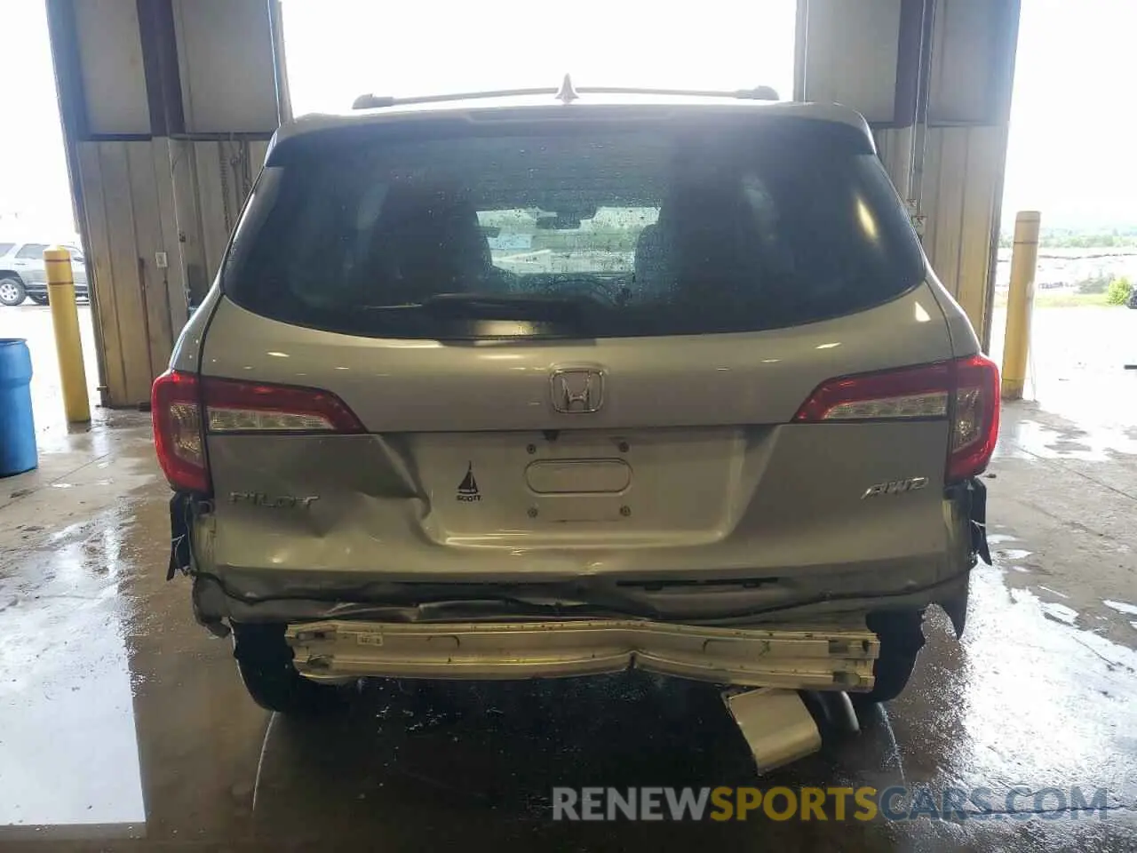 6 Photograph of a damaged car 5FNYF6H36KB098023 HONDA PILOT 2019
