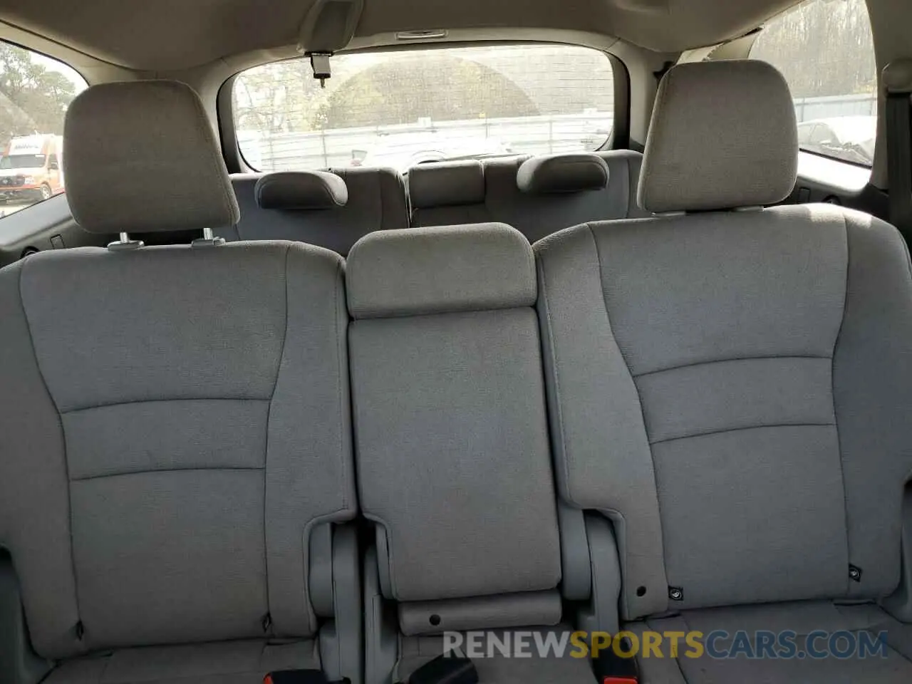 10 Photograph of a damaged car 5FNYF6H37KB058288 HONDA PILOT 2019