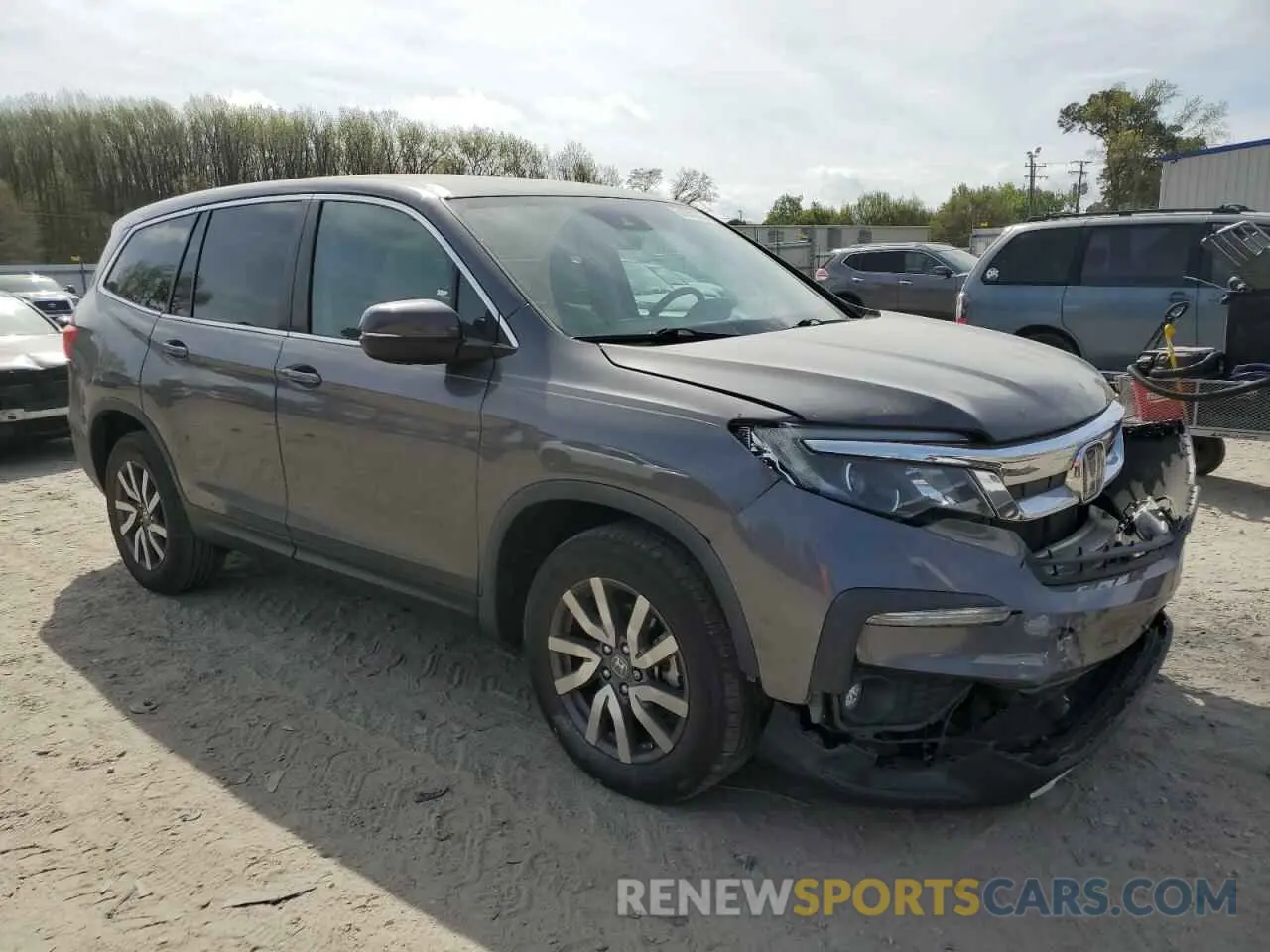 4 Photograph of a damaged car 5FNYF6H37KB058288 HONDA PILOT 2019