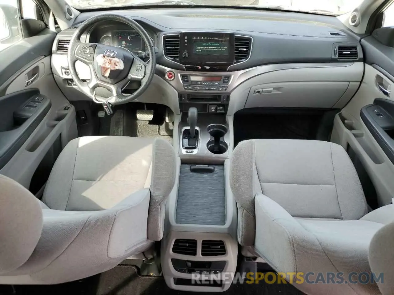 8 Photograph of a damaged car 5FNYF6H37KB058288 HONDA PILOT 2019