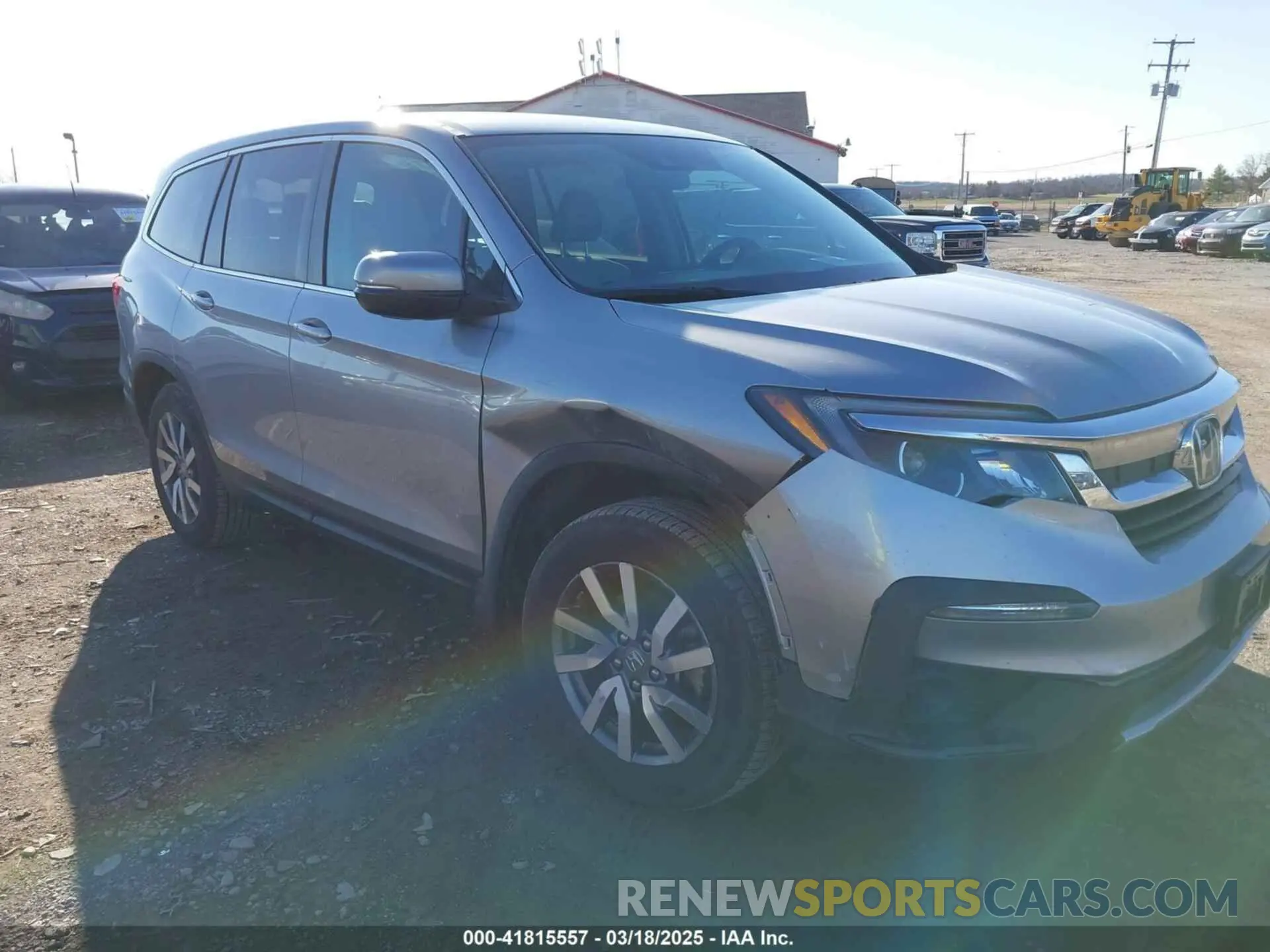1 Photograph of a damaged car 5FNYF6H37KB100751 HONDA PILOT 2019