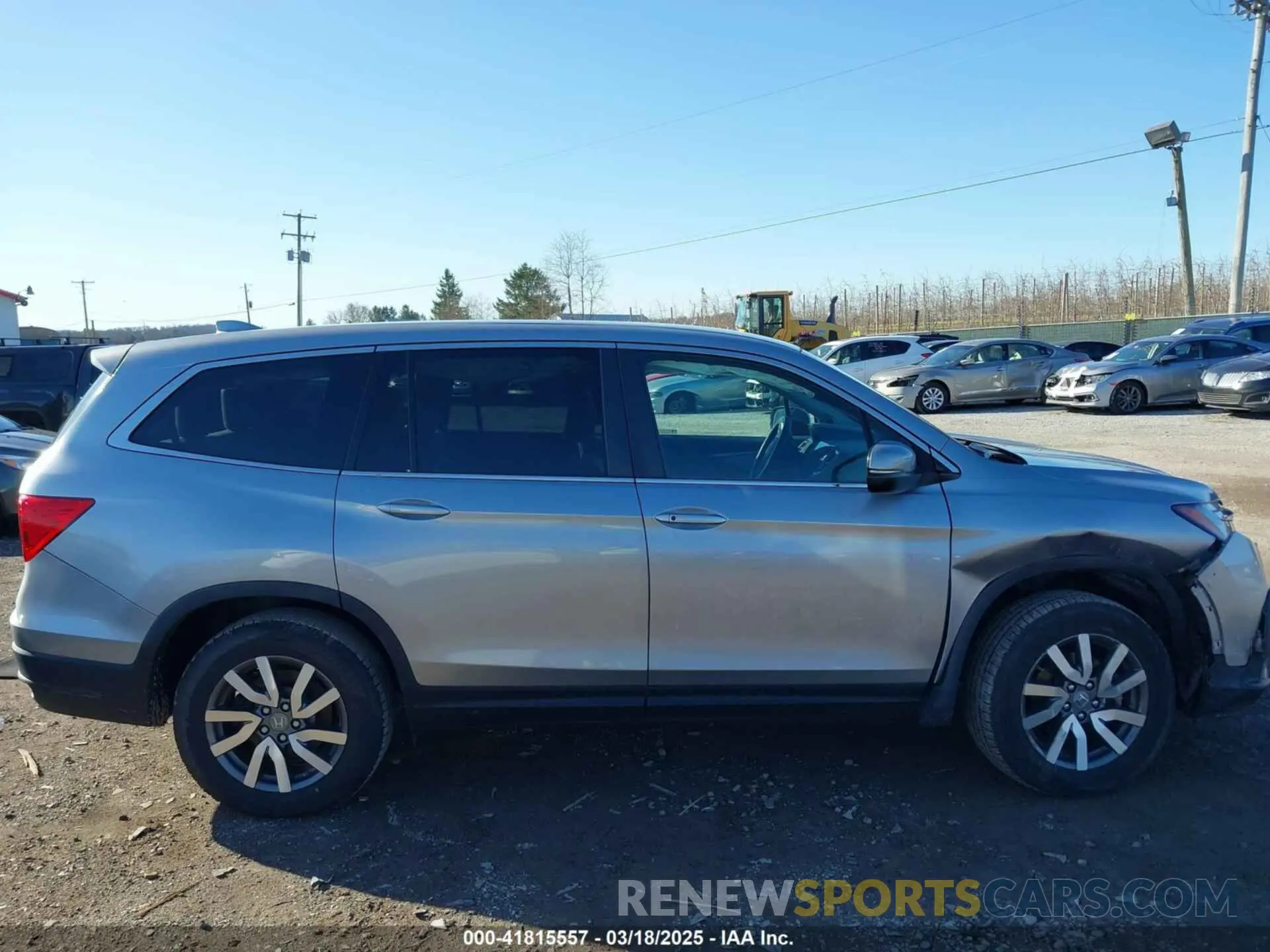 13 Photograph of a damaged car 5FNYF6H37KB100751 HONDA PILOT 2019
