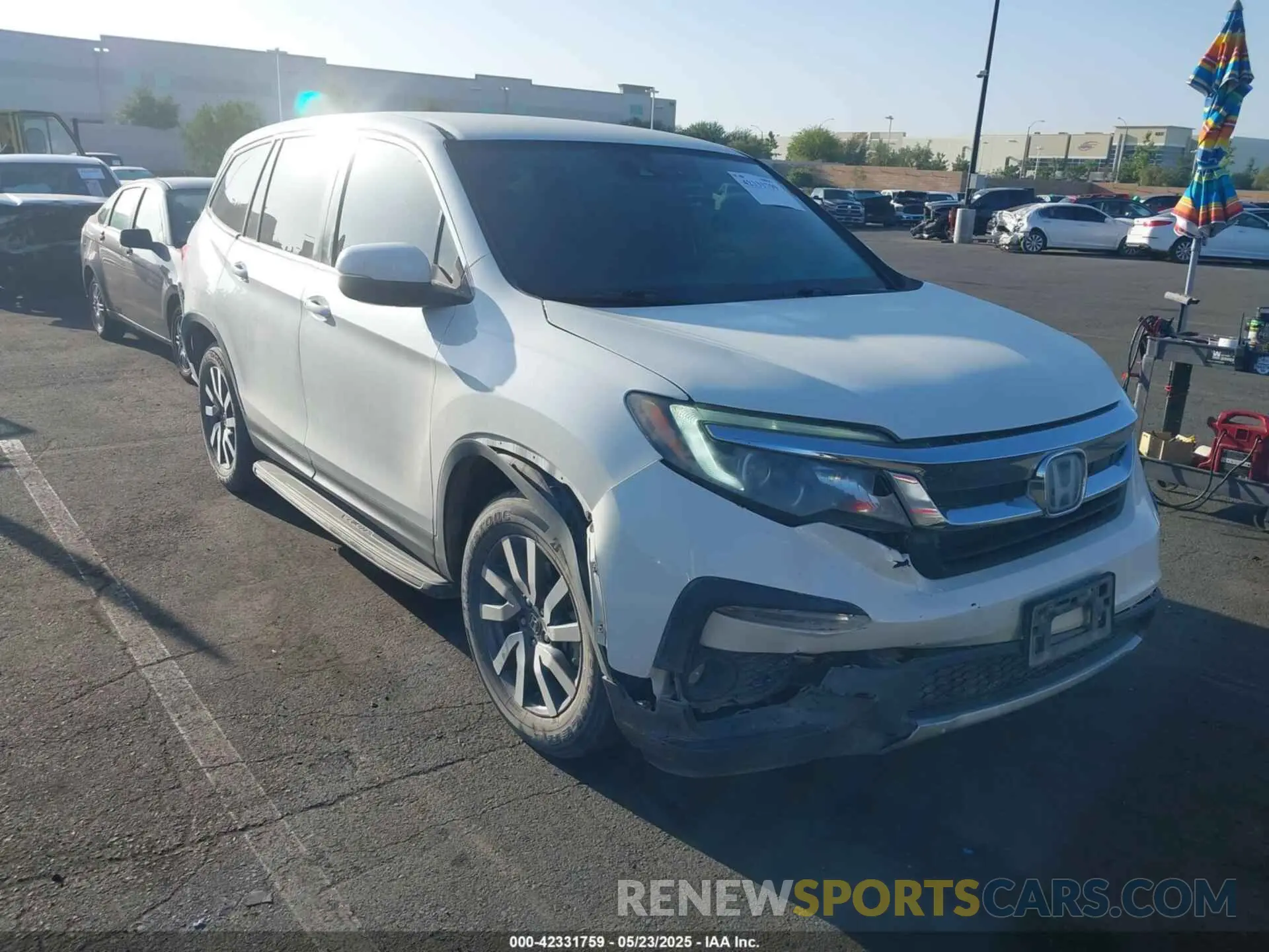 1 Photograph of a damaged car 5FNYF6H39KB036213 HONDA PILOT 2019