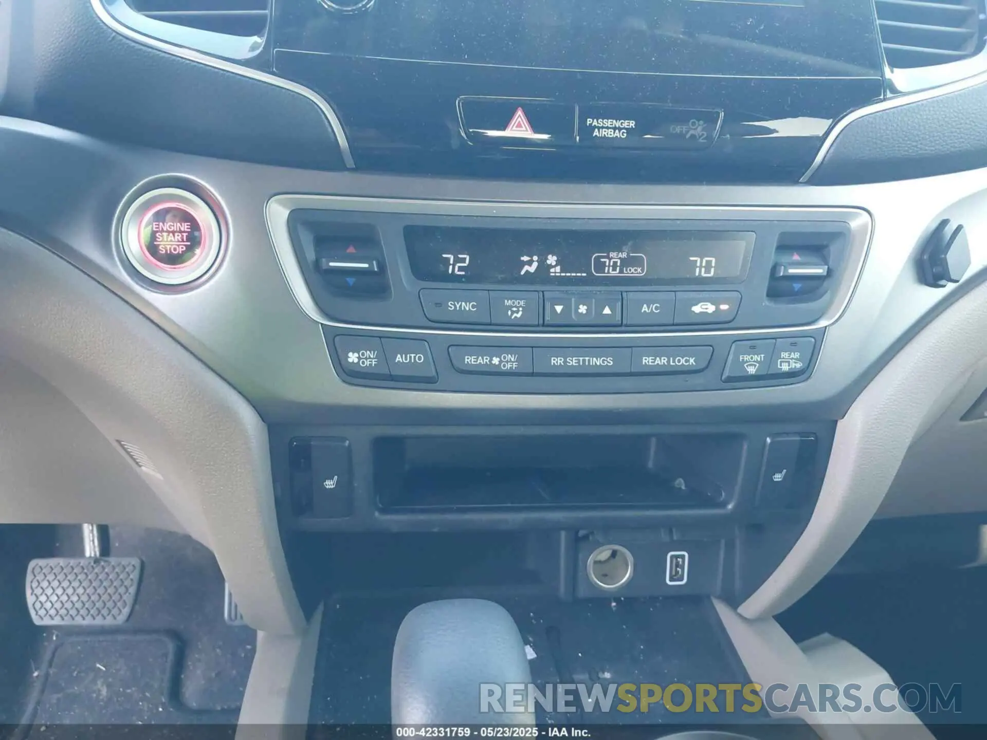 18 Photograph of a damaged car 5FNYF6H39KB036213 HONDA PILOT 2019