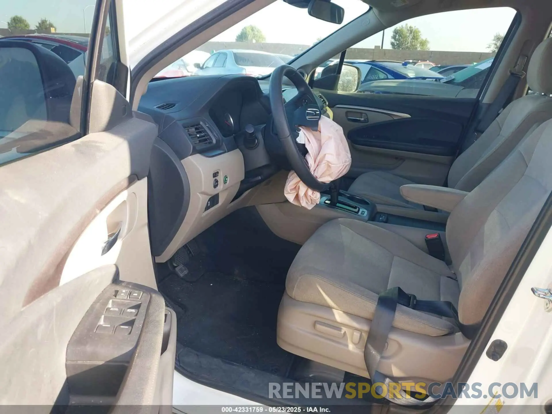 5 Photograph of a damaged car 5FNYF6H39KB036213 HONDA PILOT 2019