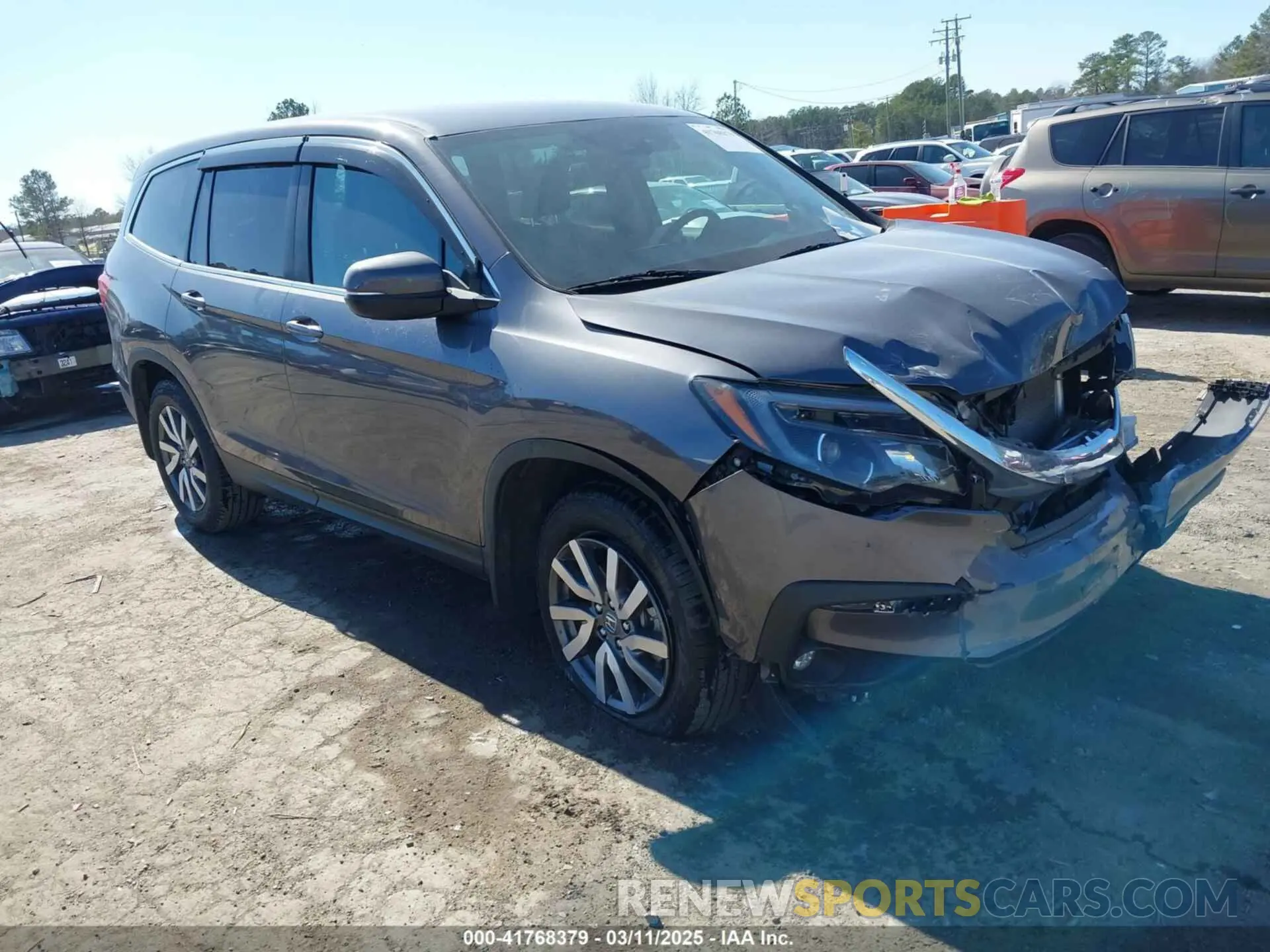 1 Photograph of a damaged car 5FNYF6H39KB045168 HONDA PILOT 2019