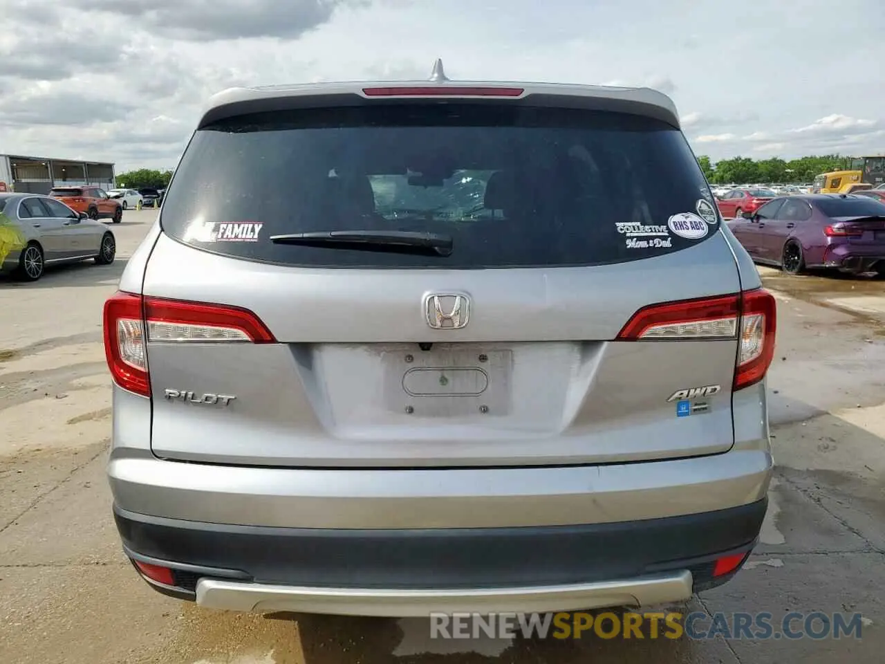 6 Photograph of a damaged car 5FNYF6H3XKB027715 HONDA PILOT 2019