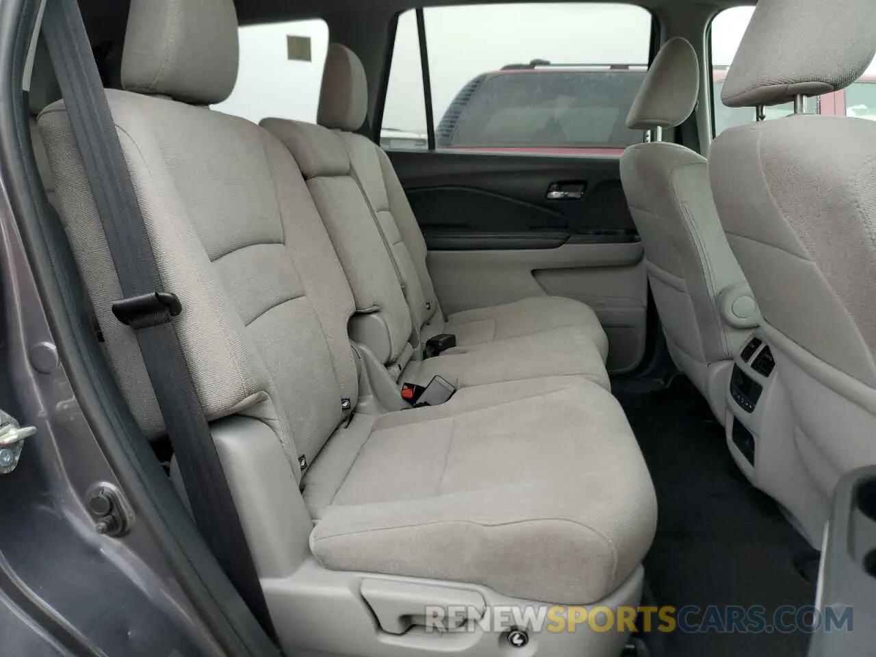 11 Photograph of a damaged car 5FNYF6H3XKB053649 HONDA PILOT 2019