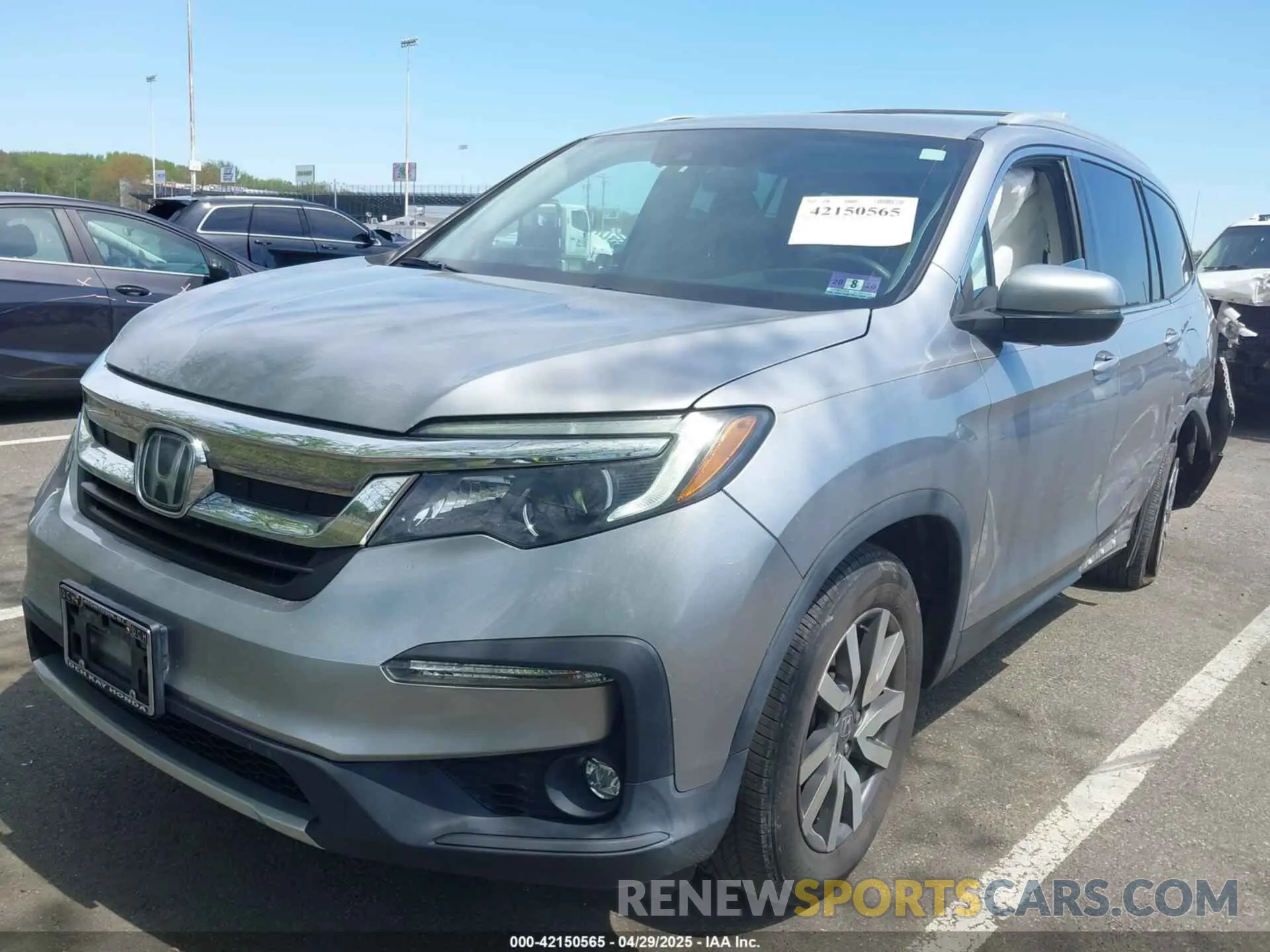 2 Photograph of a damaged car 5FNYF6H3XKB093231 HONDA PILOT 2019