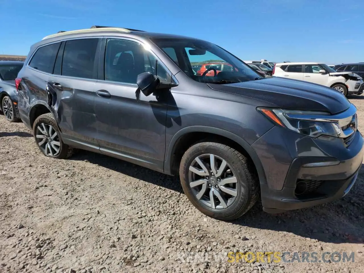 4 Photograph of a damaged car 5FNYF6H41KB046002 HONDA PILOT 2019
