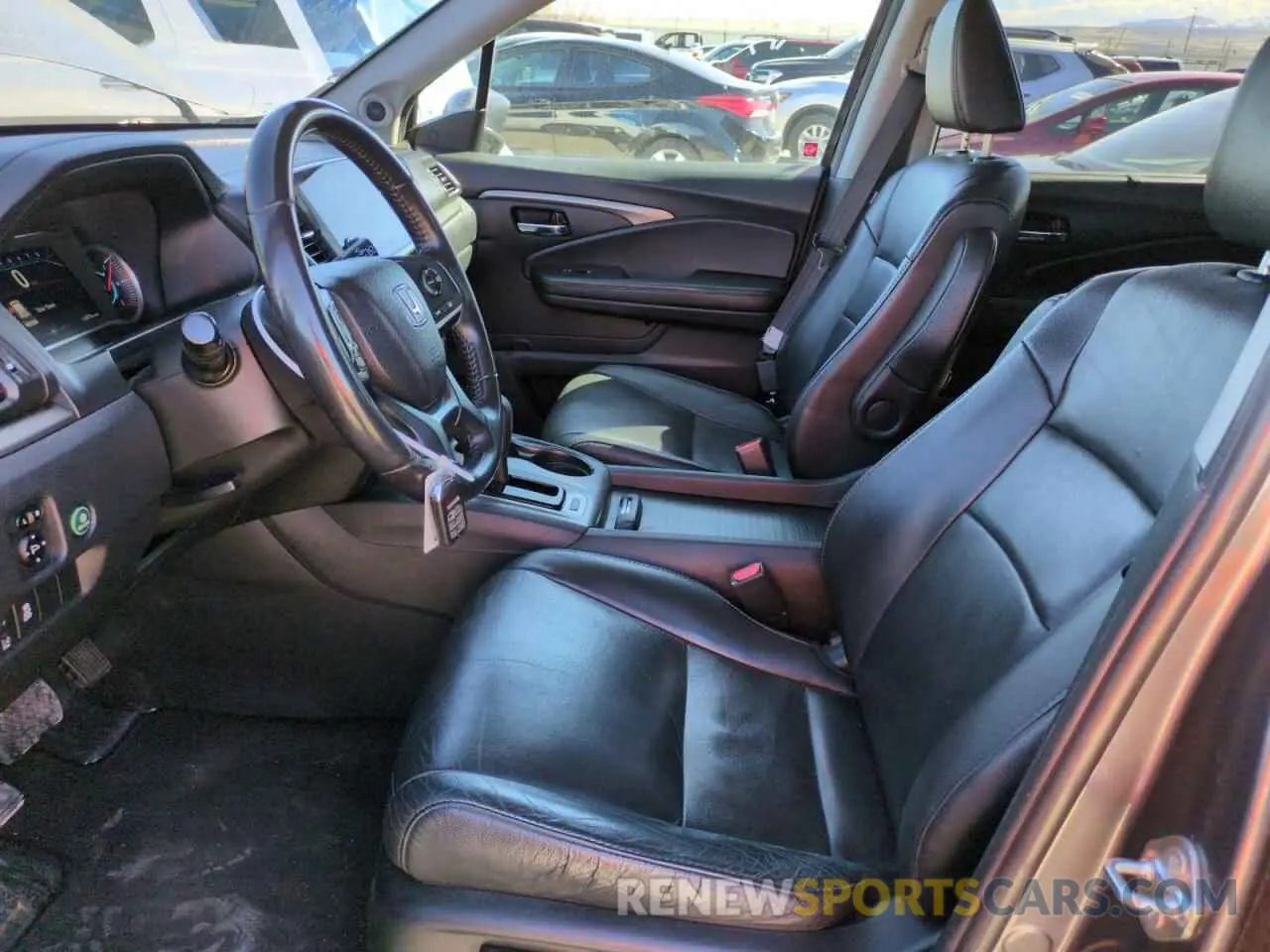 7 Photograph of a damaged car 5FNYF6H41KB046002 HONDA PILOT 2019