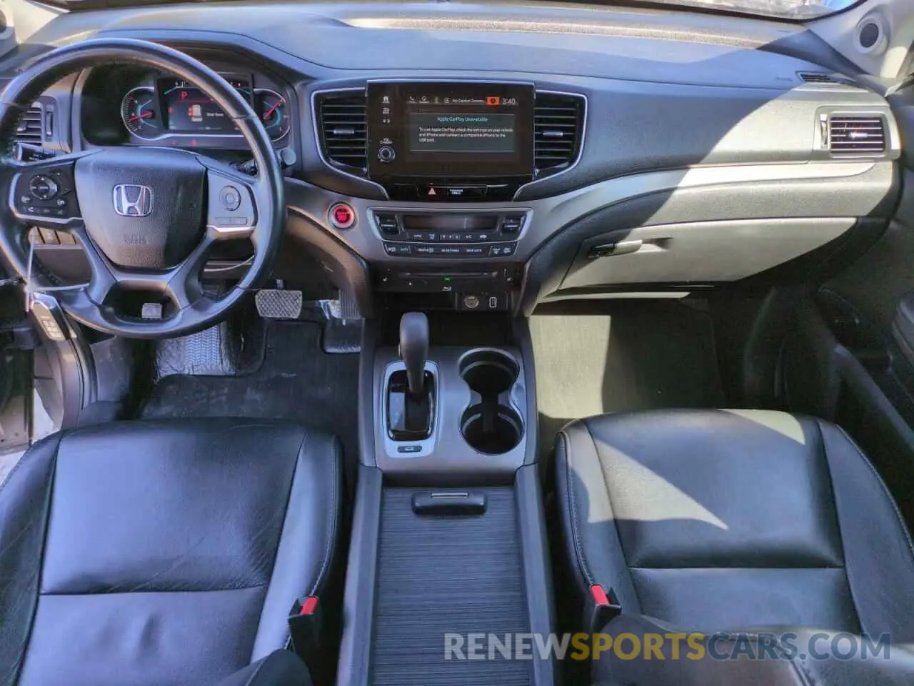 8 Photograph of a damaged car 5FNYF6H41KB046002 HONDA PILOT 2019