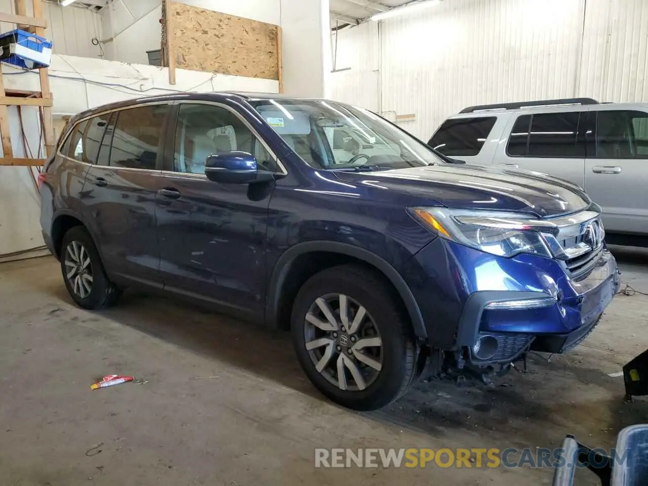 4 Photograph of a damaged car 5FNYF6H41KB068016 HONDA PILOT 2019