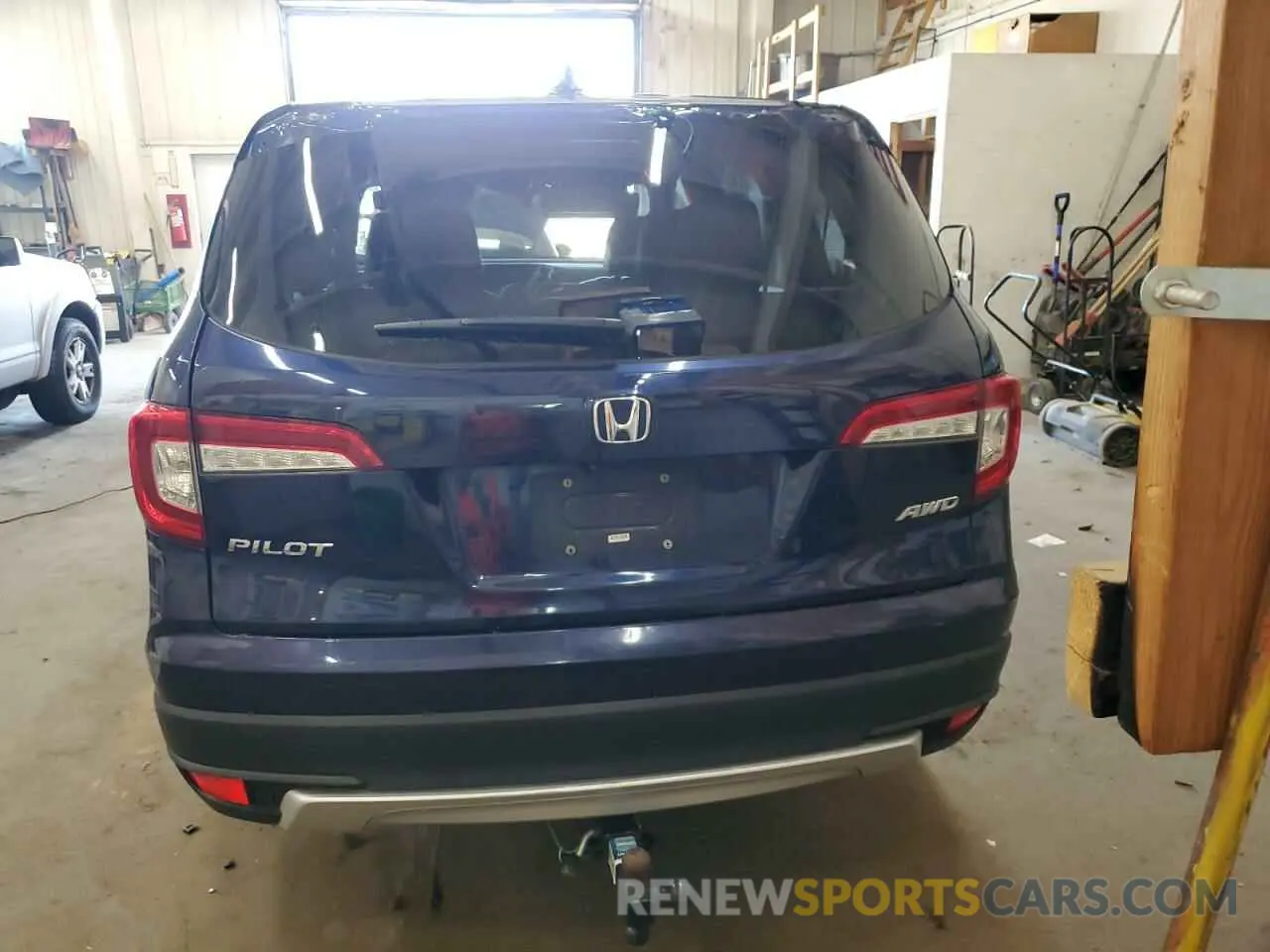 6 Photograph of a damaged car 5FNYF6H41KB068016 HONDA PILOT 2019