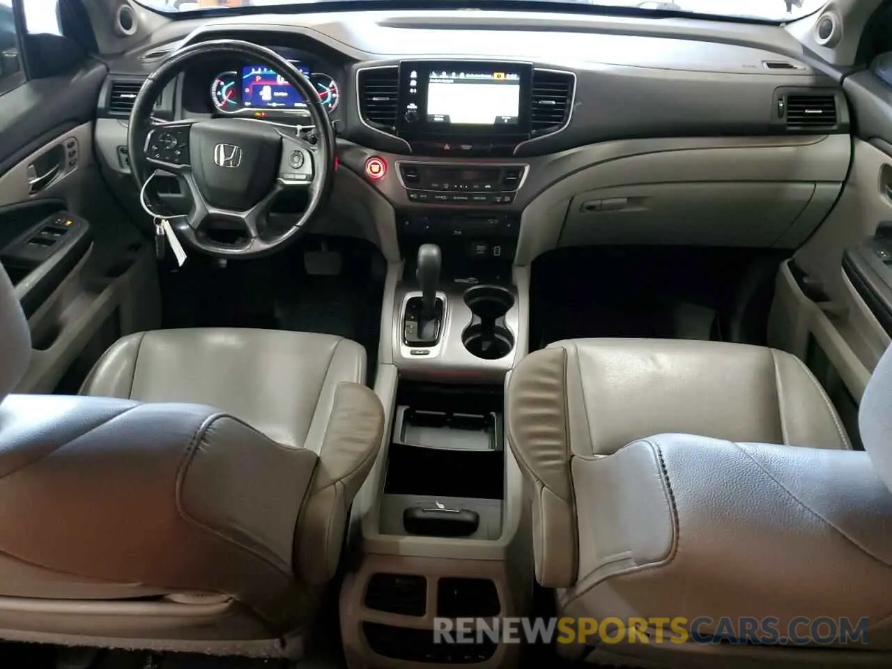 8 Photograph of a damaged car 5FNYF6H41KB068016 HONDA PILOT 2019