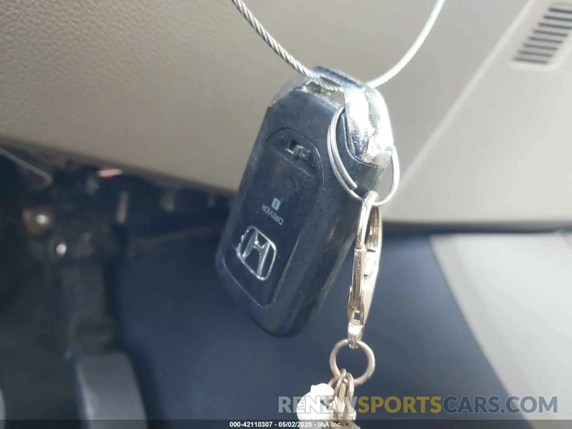 11 Photograph of a damaged car 5FNYF6H44KB051517 HONDA PILOT 2019