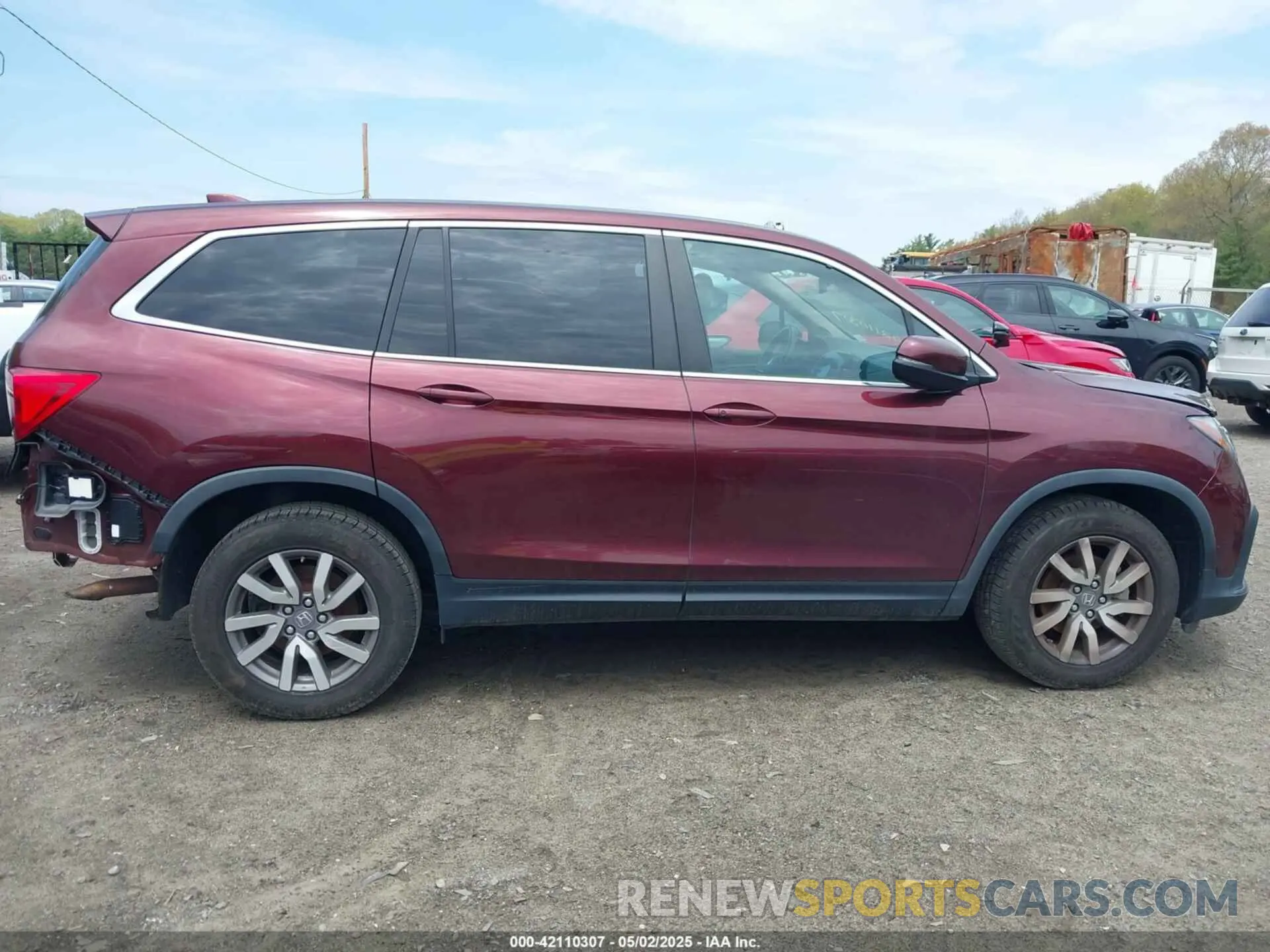 14 Photograph of a damaged car 5FNYF6H44KB051517 HONDA PILOT 2019