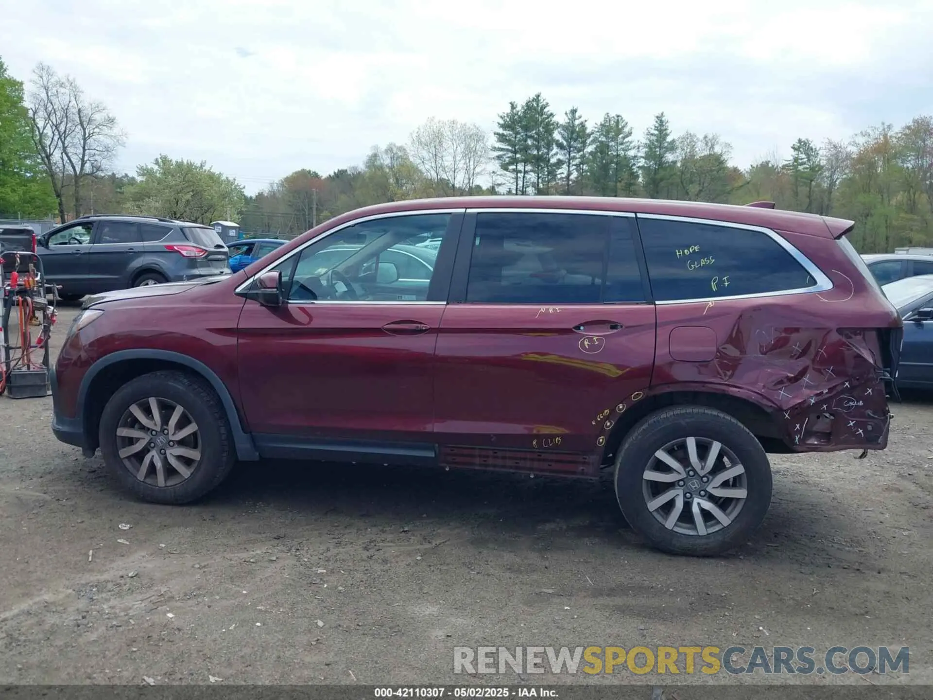 15 Photograph of a damaged car 5FNYF6H44KB051517 HONDA PILOT 2019