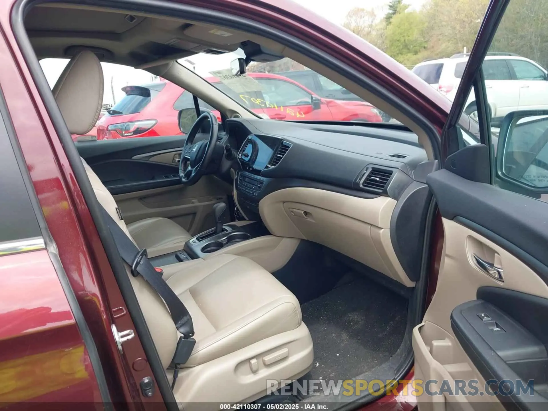 5 Photograph of a damaged car 5FNYF6H44KB051517 HONDA PILOT 2019