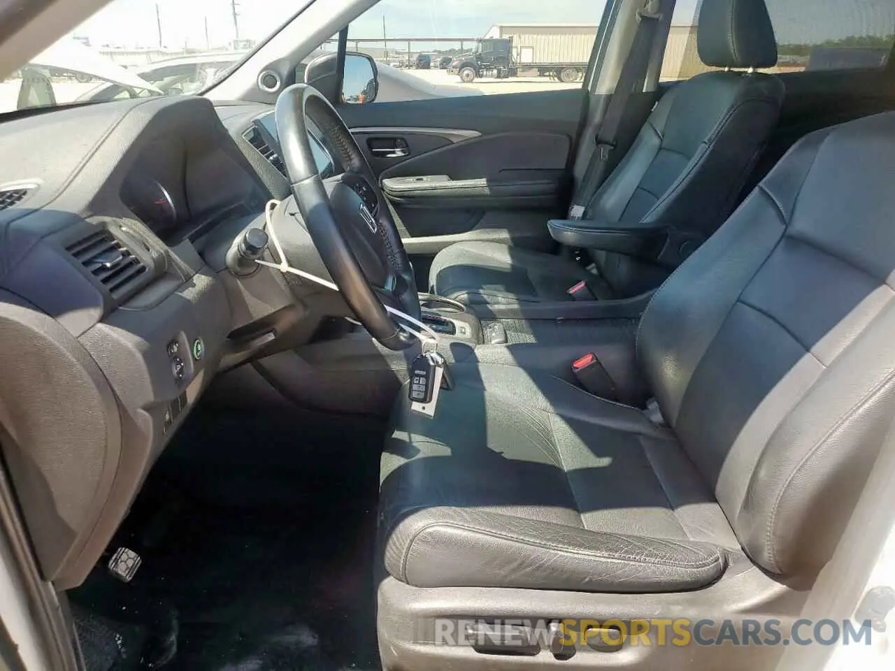7 Photograph of a damaged car 5FNYF6H46KB032113 HONDA PILOT 2019
