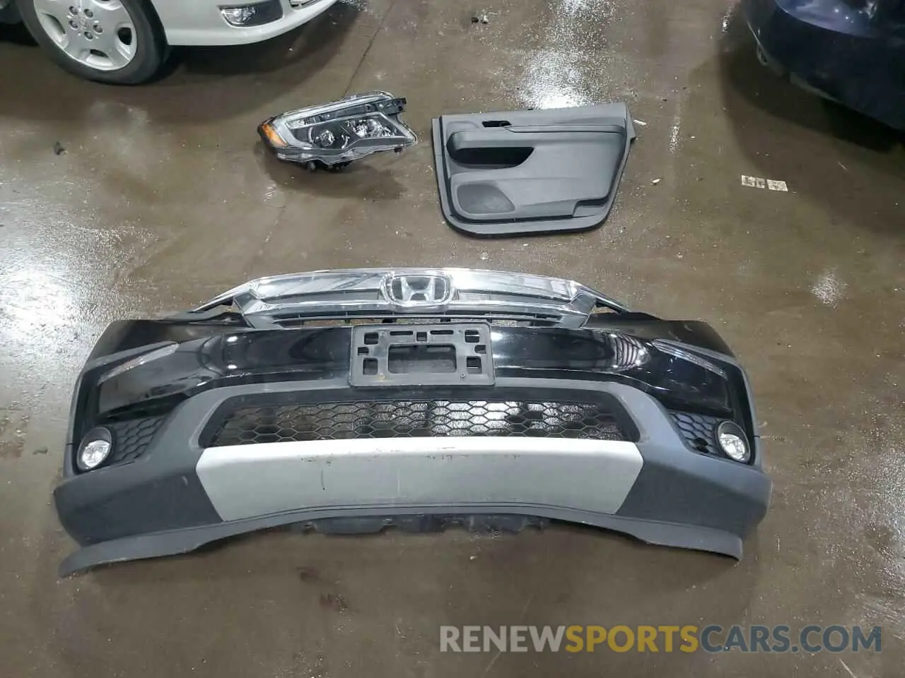 13 Photograph of a damaged car 5FNYF6H48KB031707 HONDA PILOT 2019