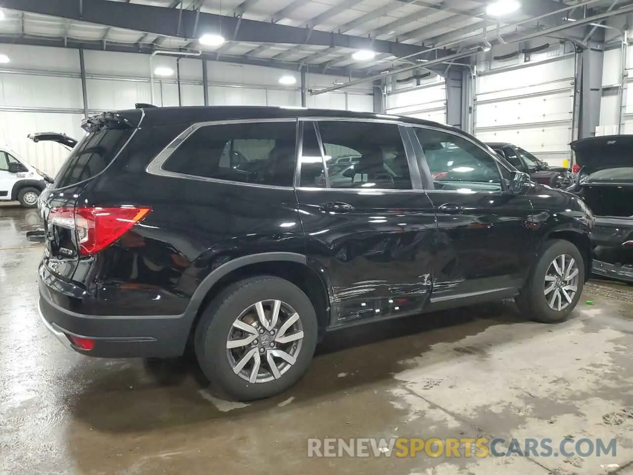 3 Photograph of a damaged car 5FNYF6H48KB031707 HONDA PILOT 2019