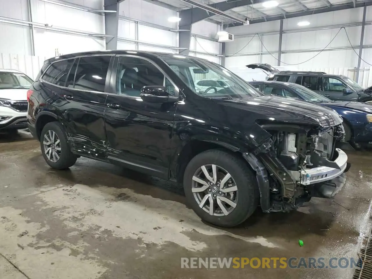 4 Photograph of a damaged car 5FNYF6H48KB031707 HONDA PILOT 2019