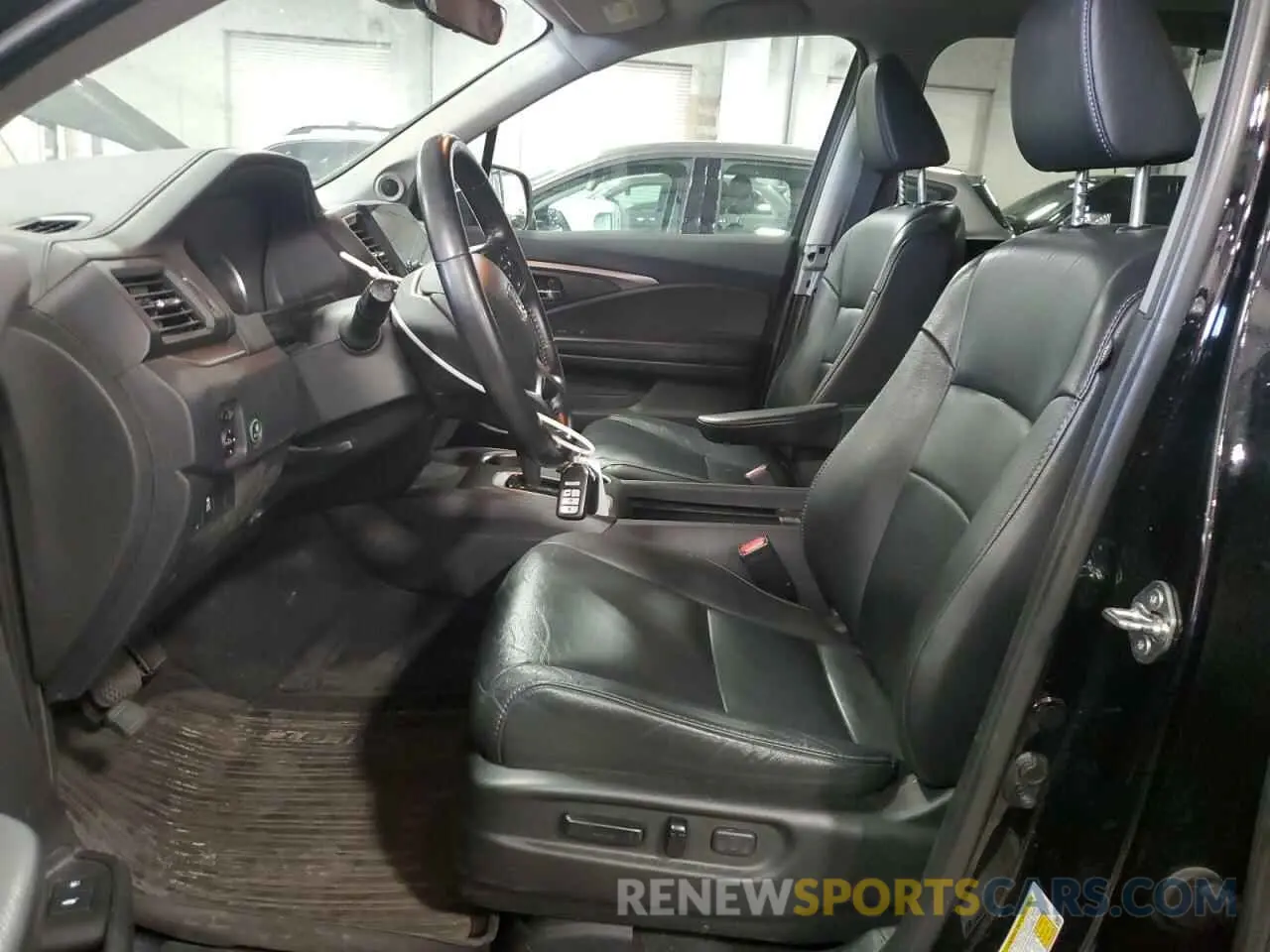 7 Photograph of a damaged car 5FNYF6H48KB031707 HONDA PILOT 2019