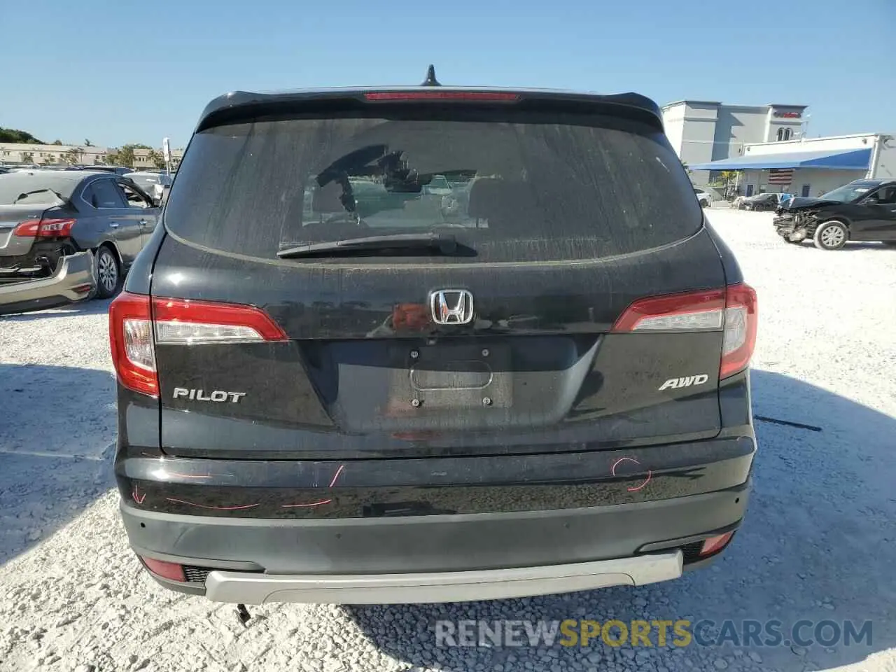 6 Photograph of a damaged car 5FNYF6H49KB030761 HONDA PILOT 2019
