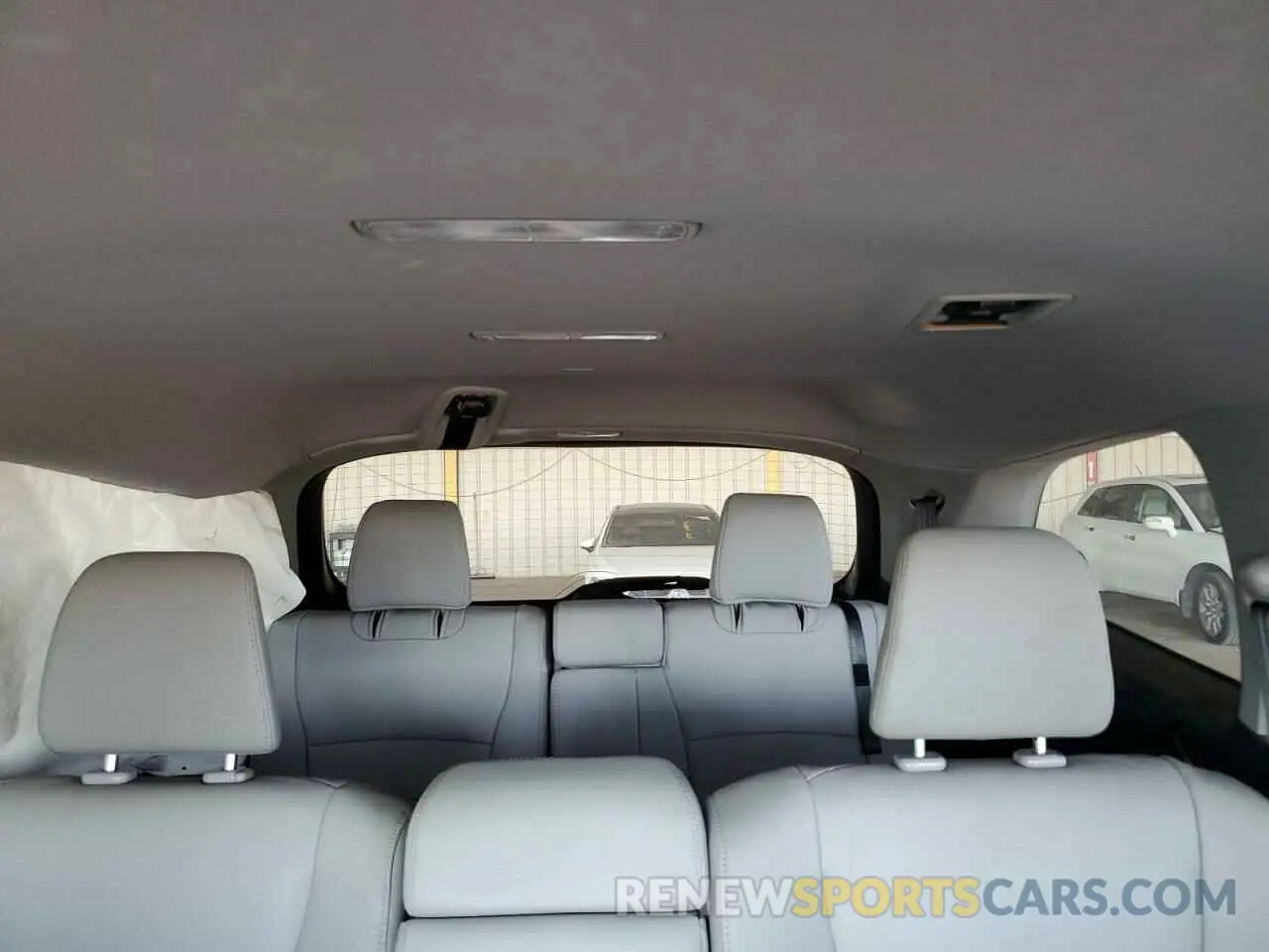 10 Photograph of a damaged car 5FNYF6H50KB058778 HONDA PILOT 2019