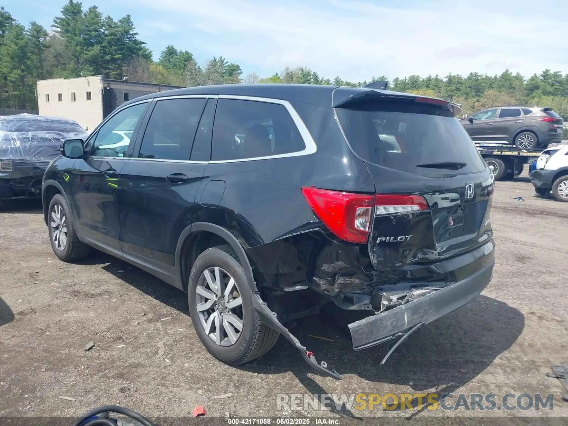 14 Photograph of a damaged car 5FNYF6H50KB098147 HONDA PILOT 2019