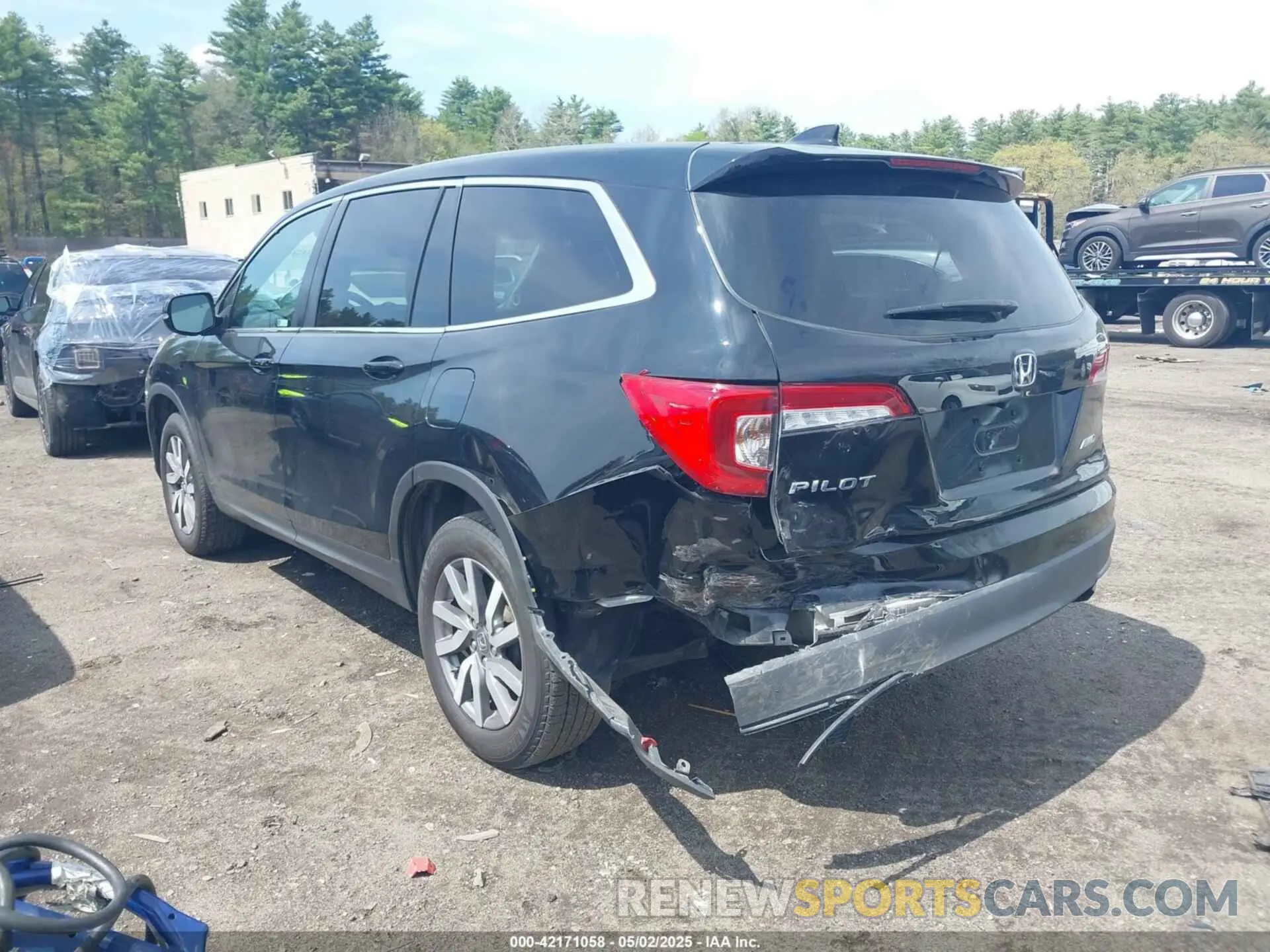 3 Photograph of a damaged car 5FNYF6H50KB098147 HONDA PILOT 2019