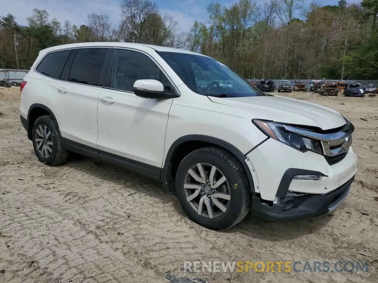 4 Photograph of a damaged car 5FNYF6H52KB002244 HONDA PILOT 2019