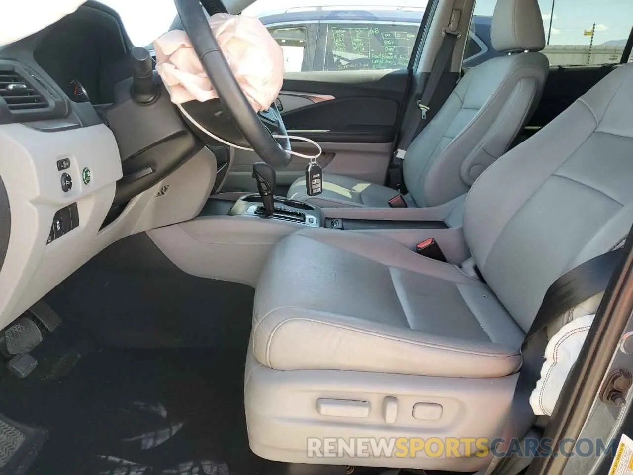 7 Photograph of a damaged car 5FNYF6H52KB033851 HONDA PILOT 2019
