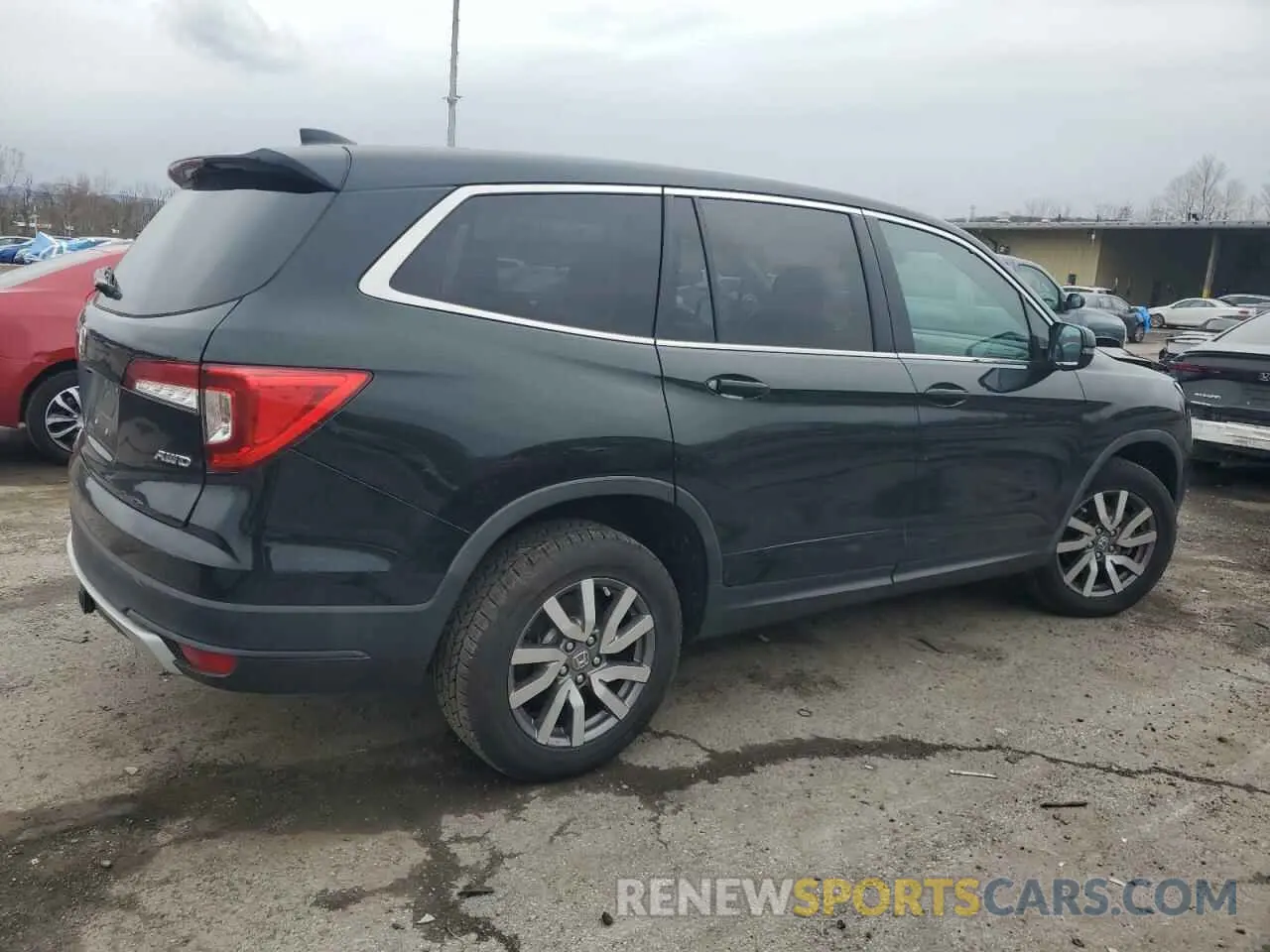 3 Photograph of a damaged car 5FNYF6H52KB041335 HONDA PILOT 2019